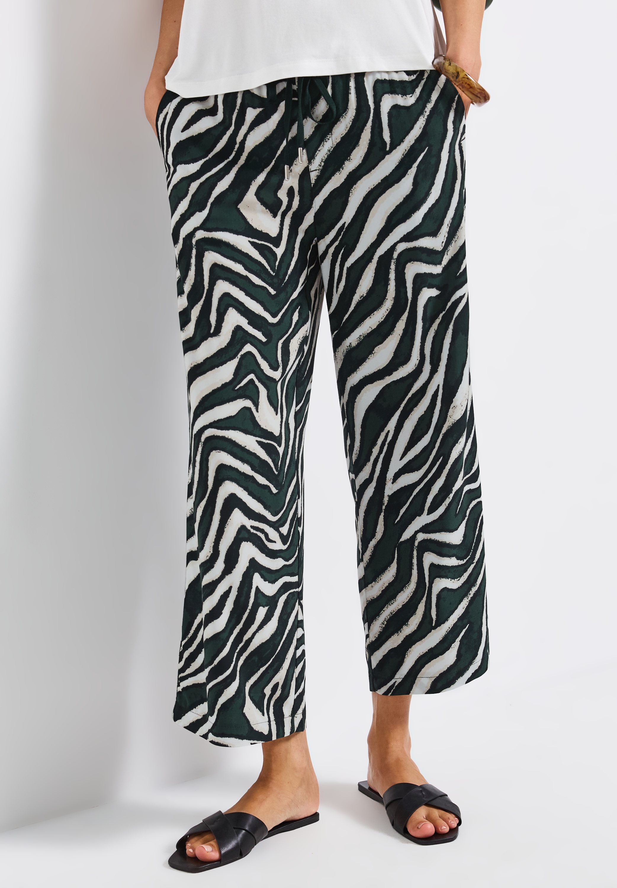 STREET ONE Stoffhose »Style Emee«, mit elastischem Bund und Tunnelzug, mit grafischem Muster