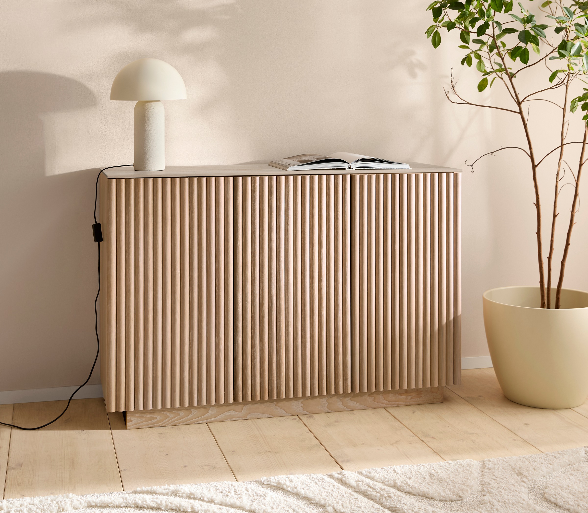 Image of homsy by Ana Johnson Sideboard "Solva" Holzoptik aus Esche, geriffelte Front, Keramikplatte, Breite 119 cm
