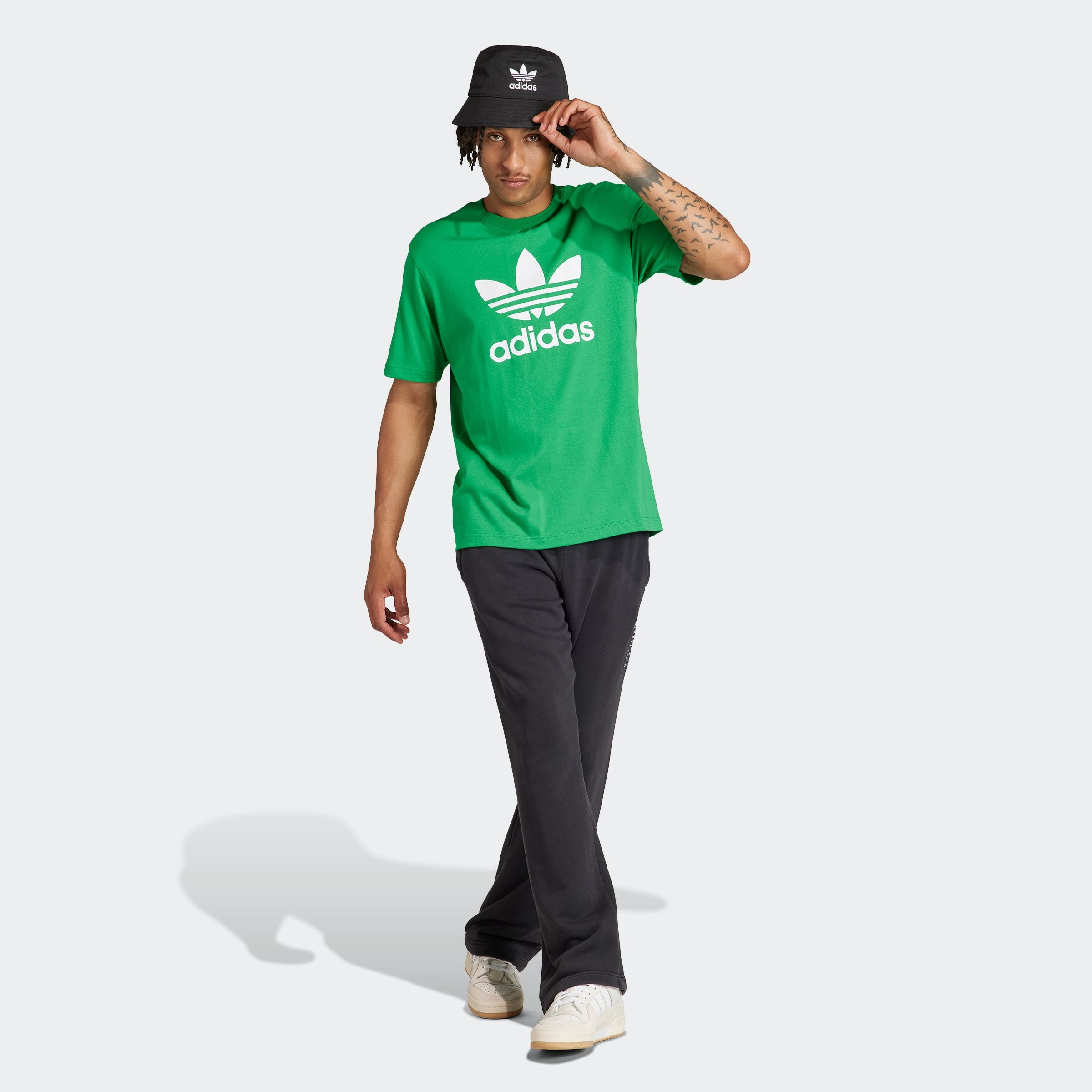 adidas Originals T-Shirt »TREFOIL T-SHIRT«, Basic Shirt mit grossem Trefoil Logoprint