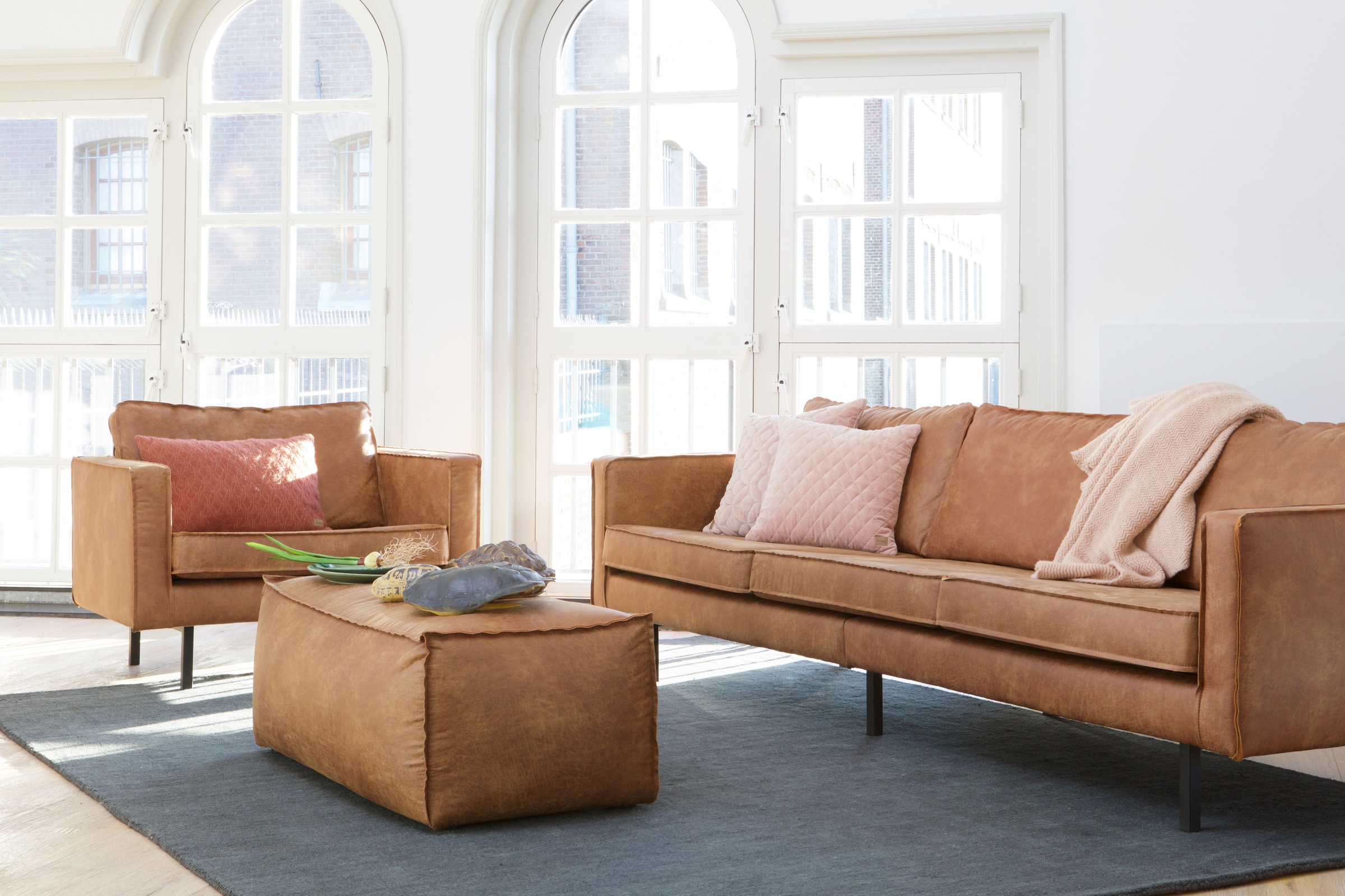 WOOOD Hocker »Rodeo mit Recycling-Kunstleder, B 120 x T 60 x H 43 cm« Aus echten Lederresten, pflegeleicht, kombinierbar in der Rodeo-Serie