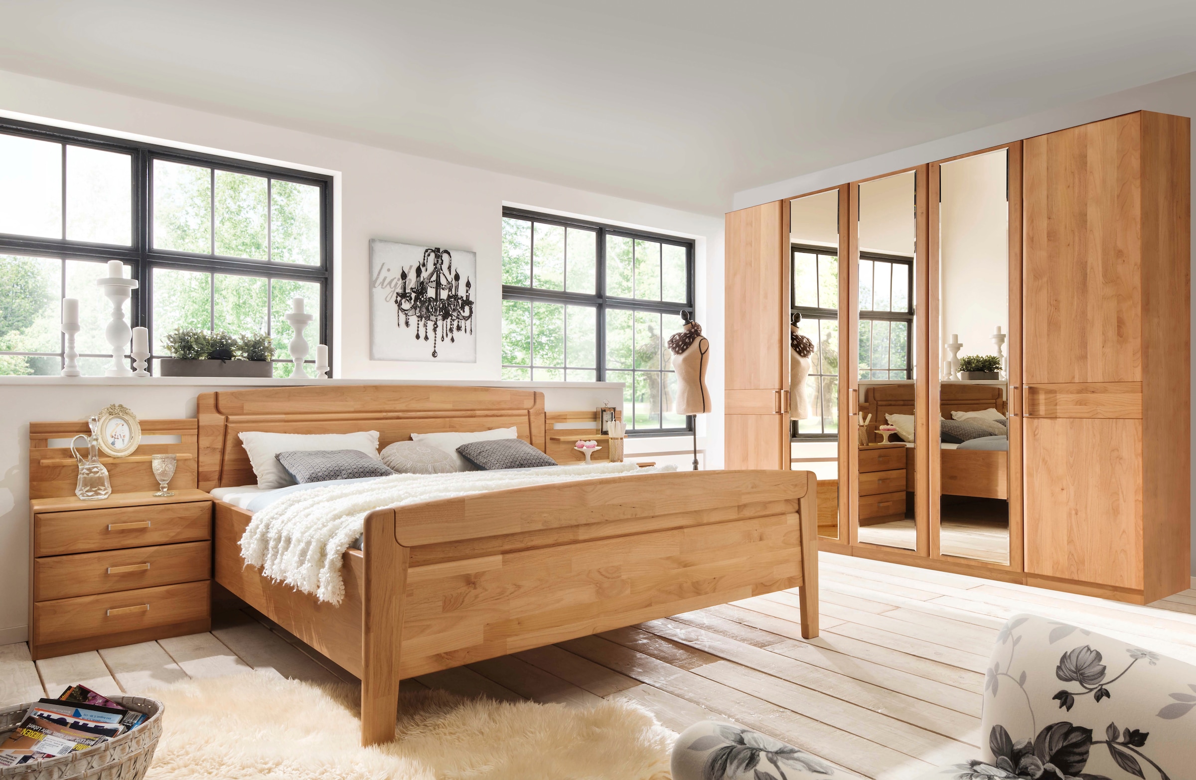 WIEMANN Armoires à vêtements »Lausanne, Drehtürenschrank, Schrank, Wäscheschrank, Erle teilmassiv« 2 largeurs, 2 hauteurs 216/236 cm sélectionnables, FABRIQUÉ EN ALLEMAGNE,  Façade en bois massif d'aulne, qualité durable, avec amortisseur de porte
