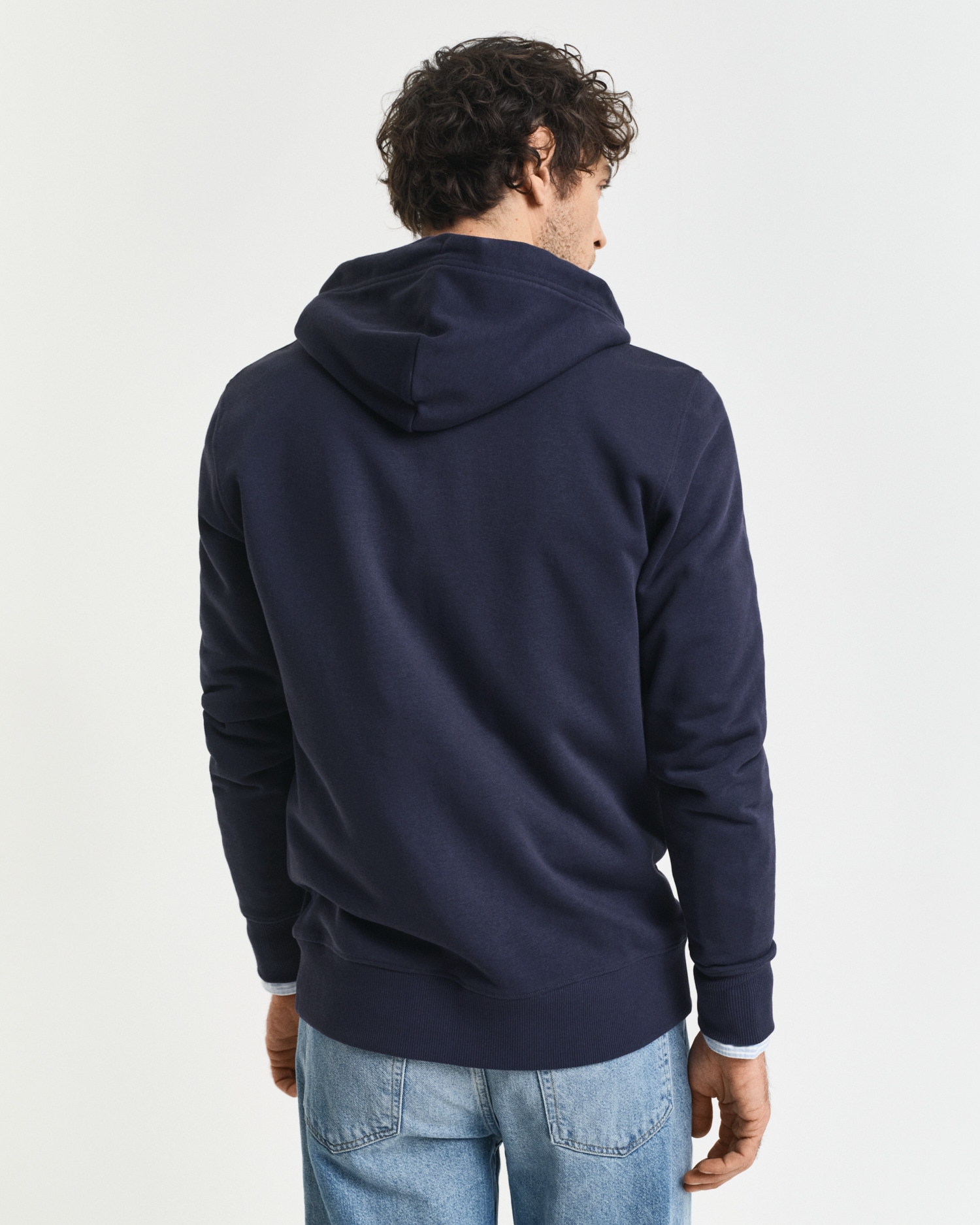 Gant Sweat à capuche »REG SHIELD FULL ZIP HOODIE« mit Logostickerei auf der Brust