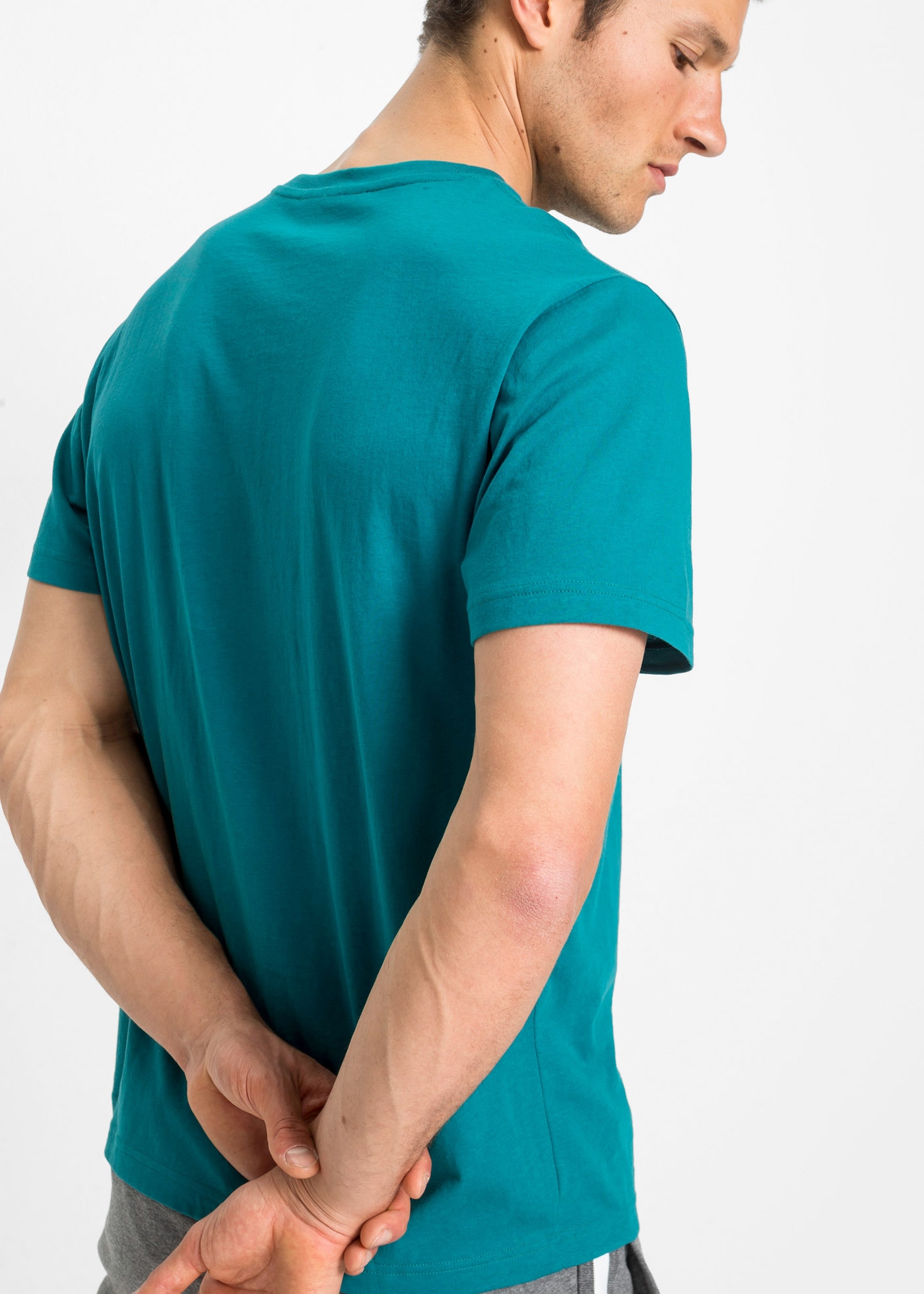 bonprix T-Shirt »T-Shirt (3er Pack)« Packung, 3, 3 Stk. T-Shirt (3er Pack) mit Rundhalsausschnitt