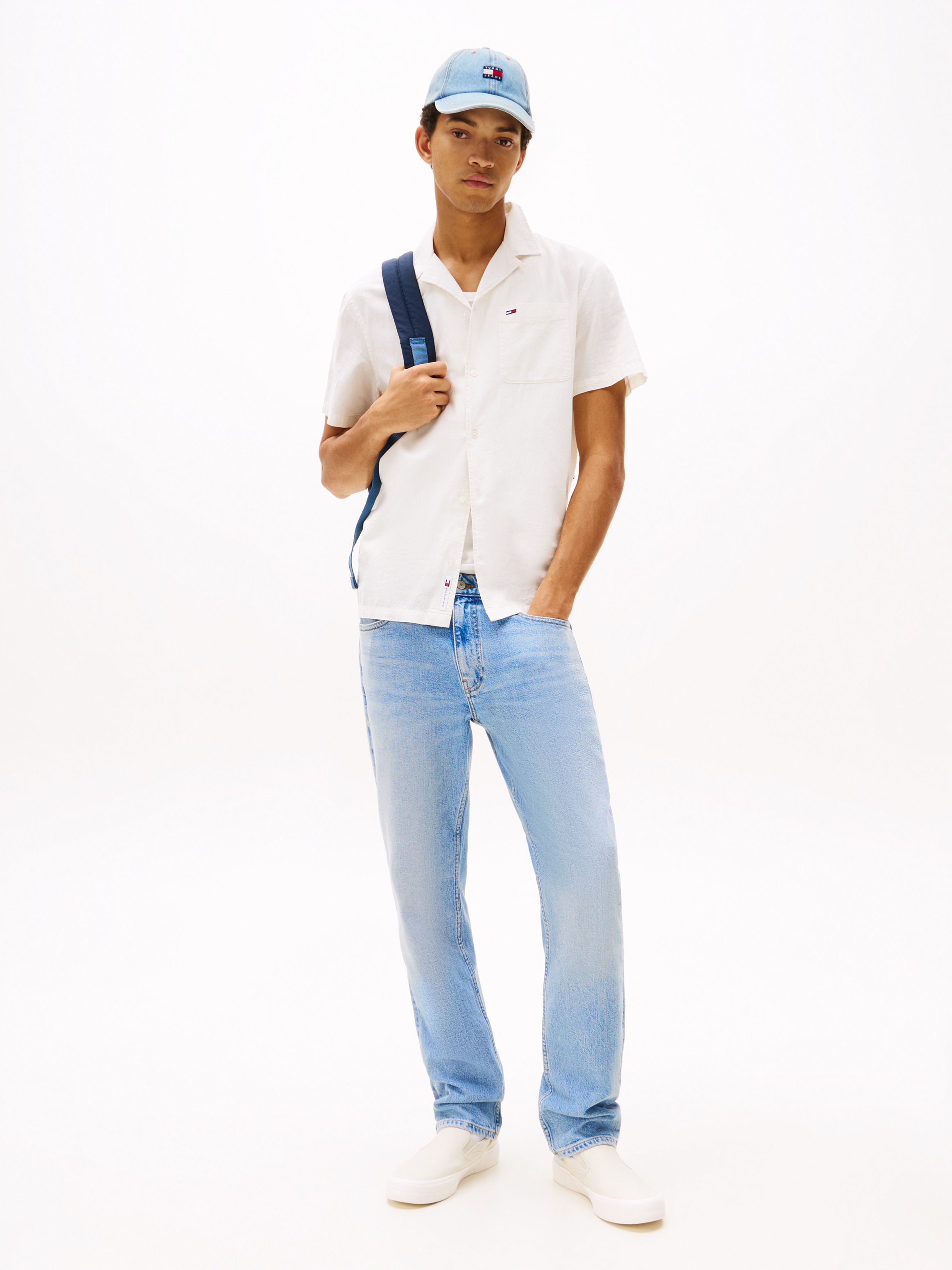 Tommy Jeans Plus Kurzarmhemd »TJM LINEN BLEND CAMP SS EXT« Mit V-Ausschnitt