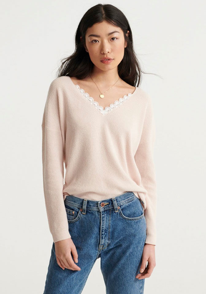 Image of Superdry V-Ausschnitt-Pullover »HARPER LACE VEE KNIT«, mit Spitze im Ausschnitt bei Ackermann Versand Schweiz