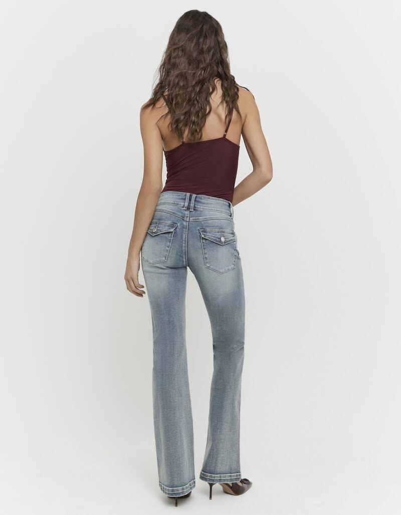 Tally Weijl Bootcut-Jeans »SPADEBOOTY2« Baumwollmischung, Mid Waist, mit aufgesetzten Taschen