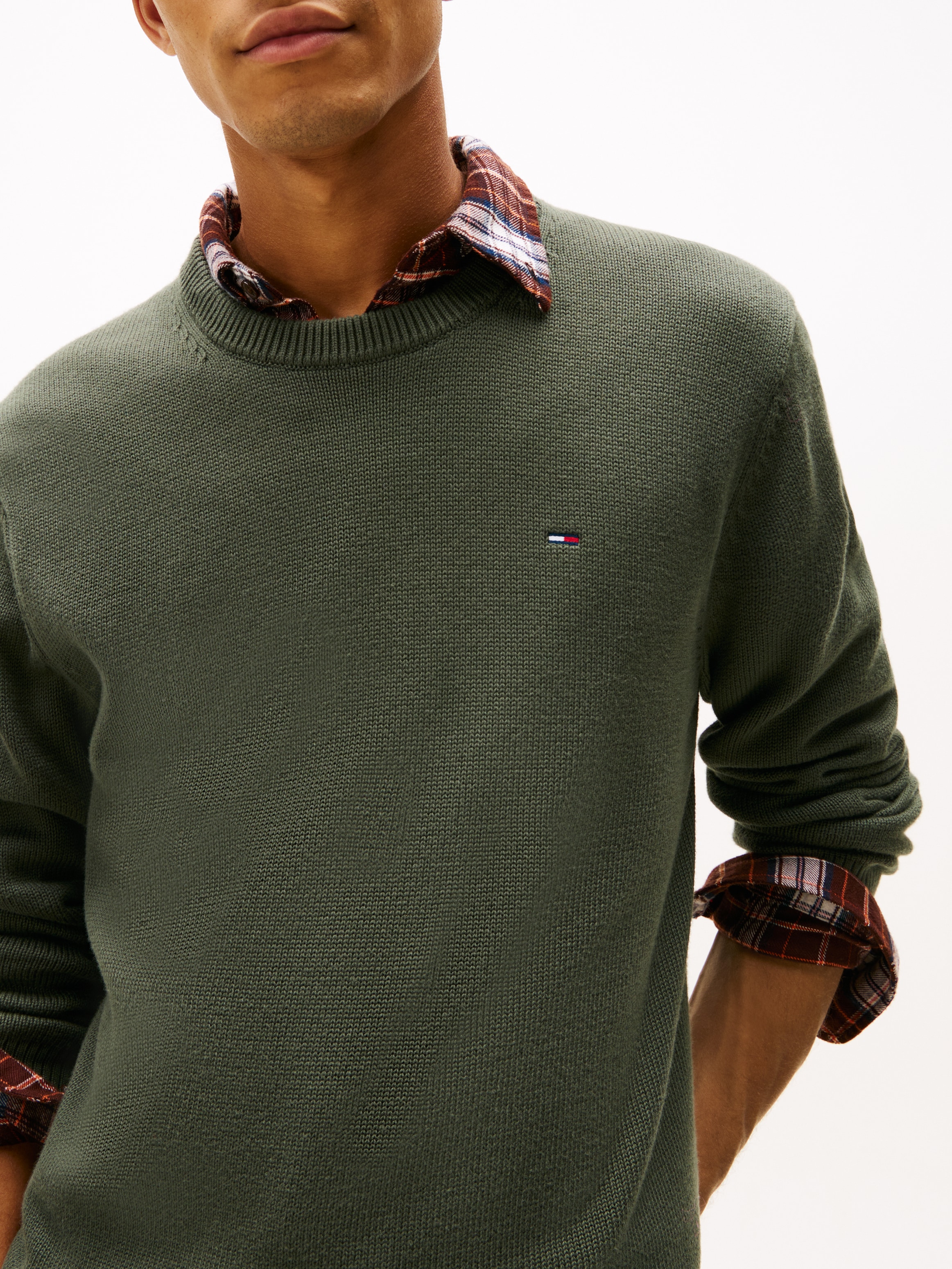 Tommy Jeans Rundhalspullover, Slim fit mit Rundhalsausschnitt