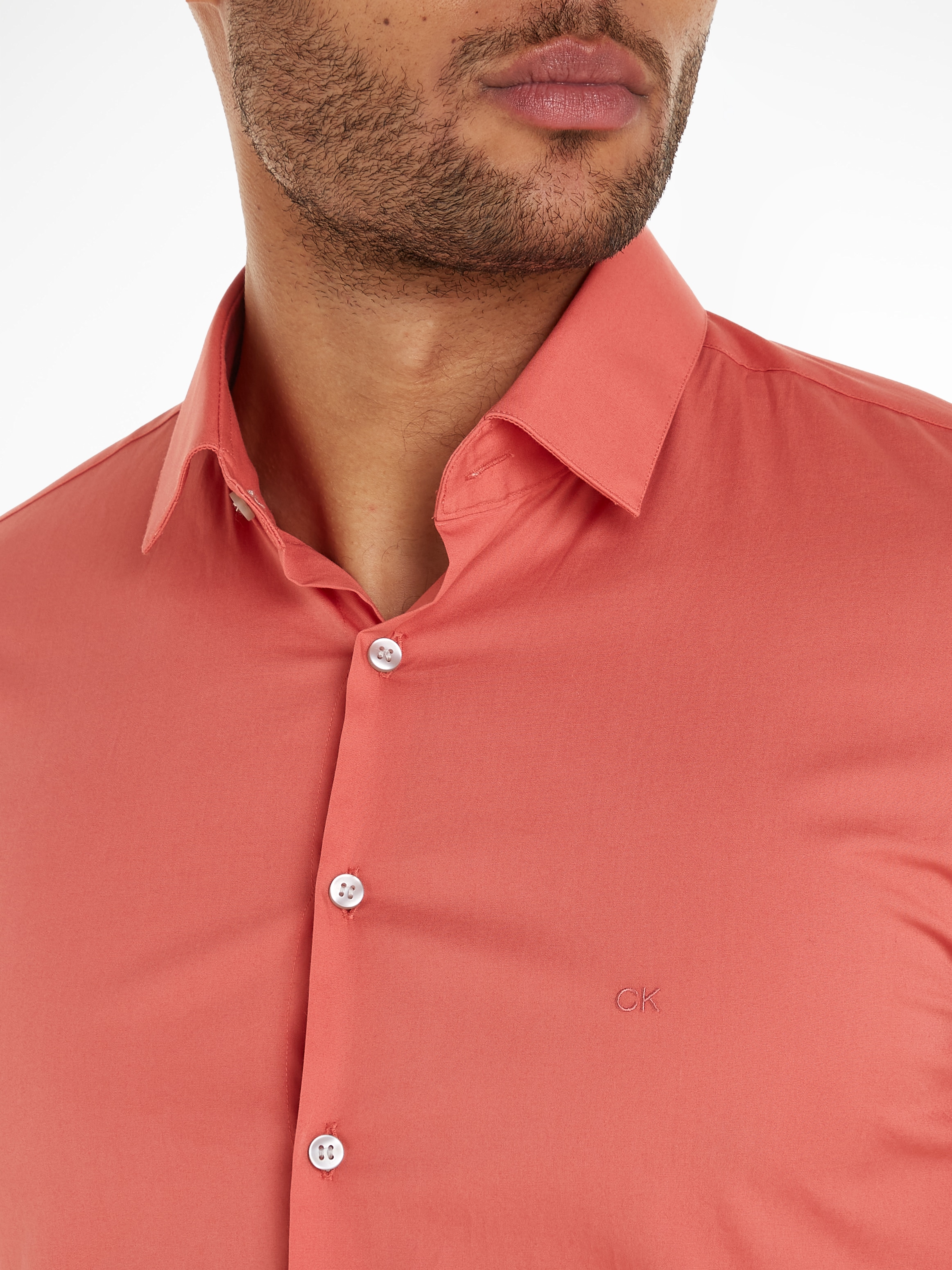 Calvin Klein Businesshemd »POPLIN STRETCH SLIM SHIRT«, mit Kentkragen, Logoprint auf Brusthöhe
