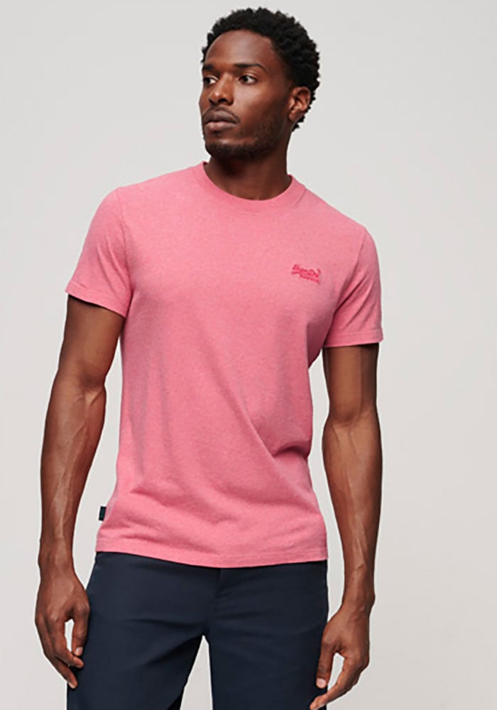 Superdry Rundhalsshirt »ESSENTIAL LOGO EMB TEE« aus Baumwolle und Single Jersey, Slim Fit, Kurzarm, hüftlang