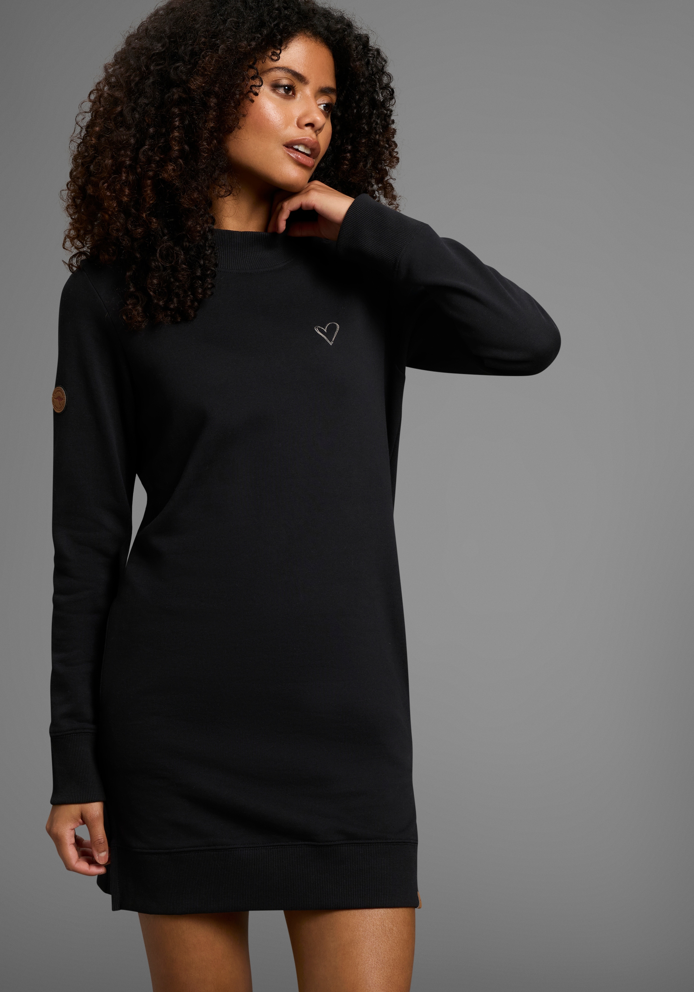 Image of KangaROOS Longsweatshirt, mit Turtleneck und Schlitz am Saum