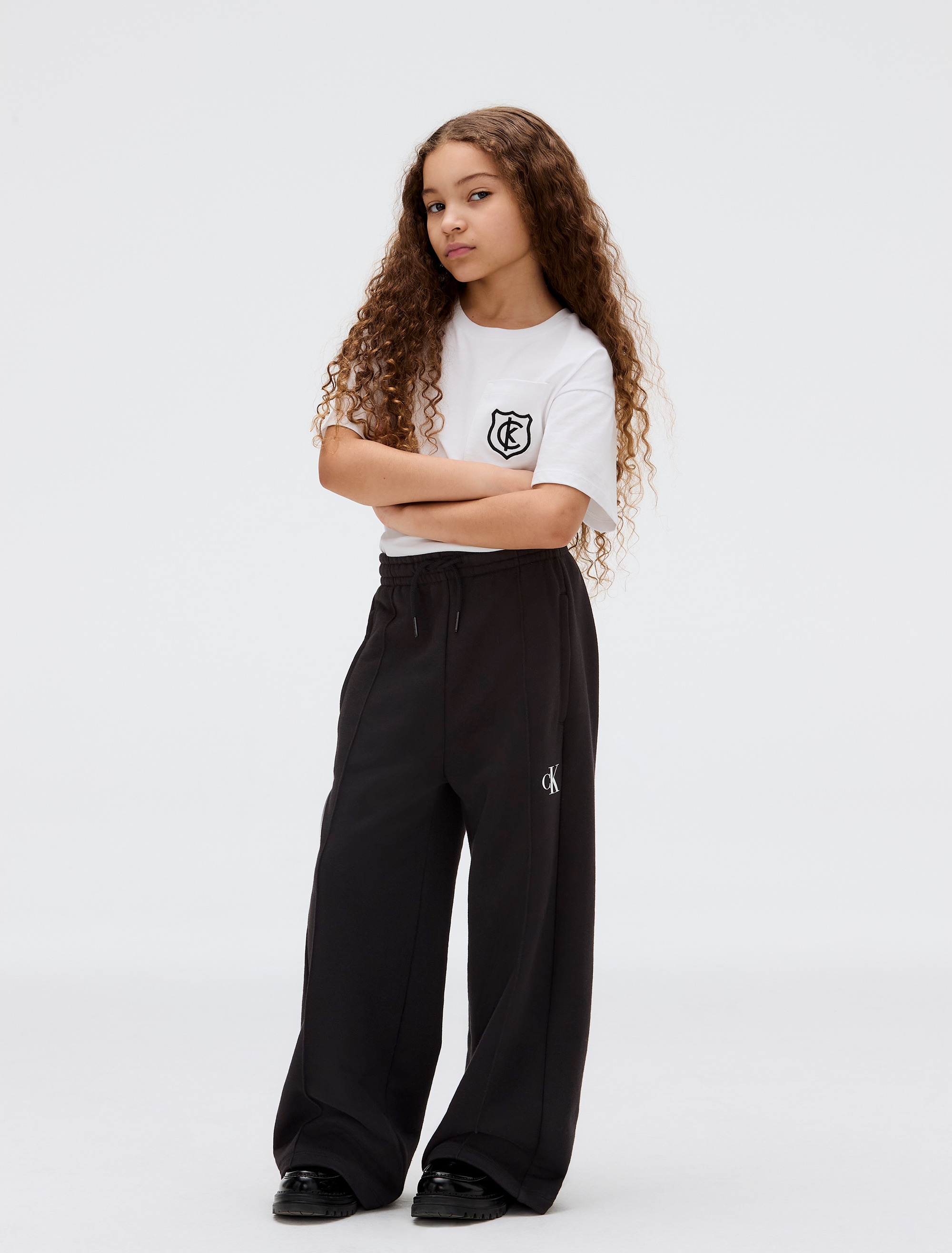Calvin Klein Jeans Sweathose »CK LOGO WIDE LEG SWEATPANTS«, mit Biesendetails vorne