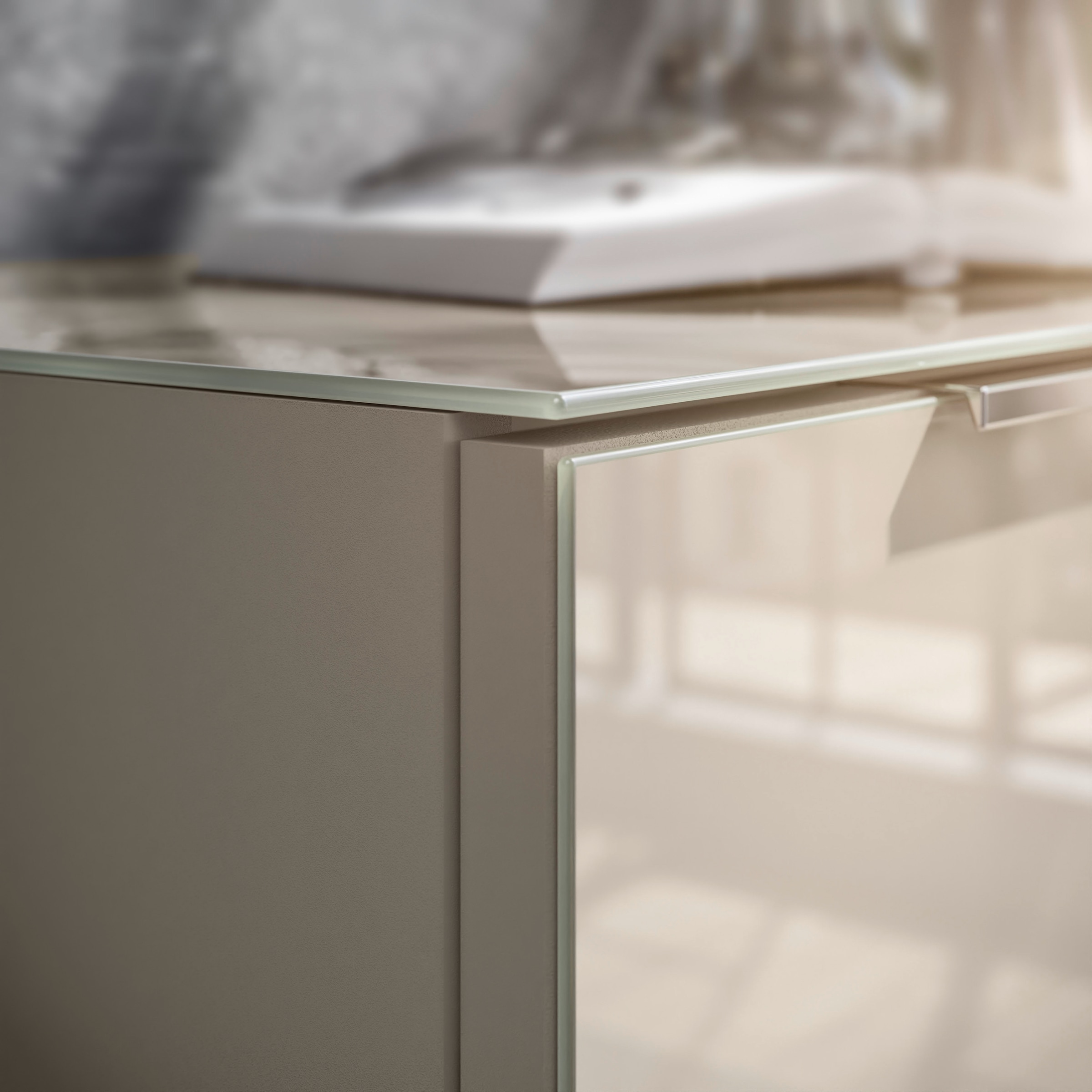 HBZ Kommode »Santorin, BxHxT 135x99x40 cm« 1 Stk. tlg. Breite 135cm, Softclose für Türen und Schubkästen, Melaminbeschichtung