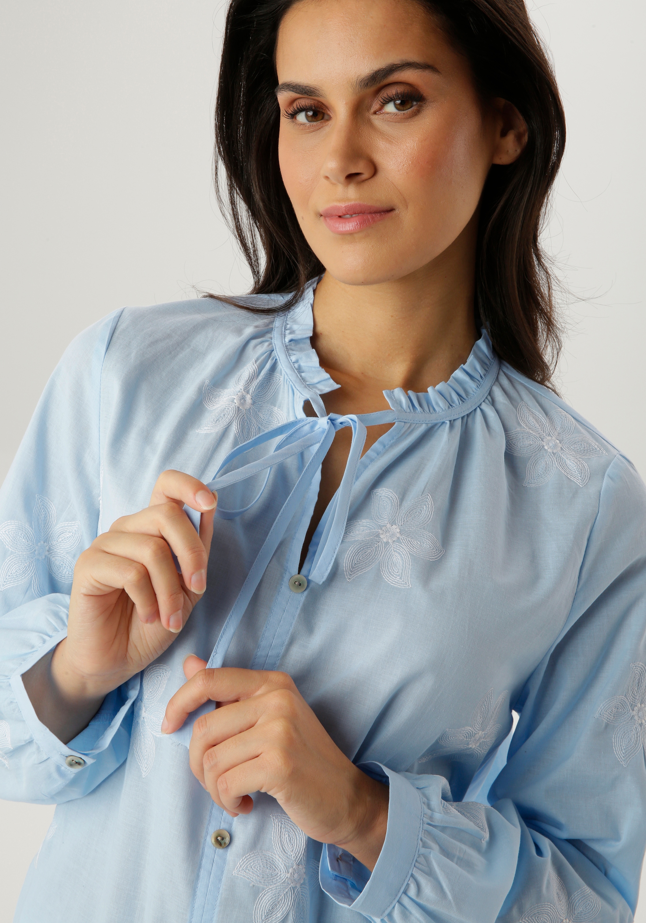 Aniston SELECTED Blouse à enfiler avec broderie intégrale élaborée et volants