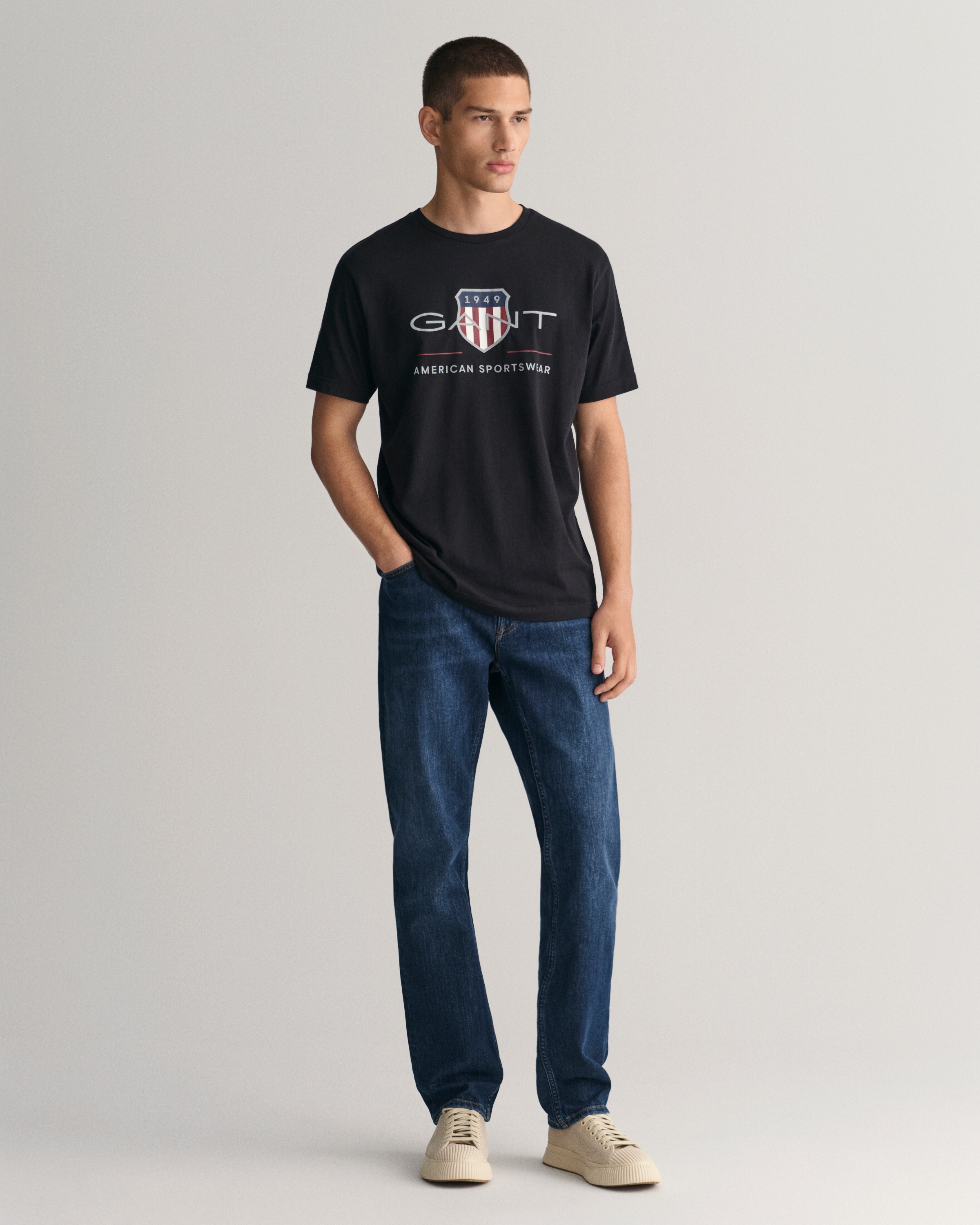 Gant T-Shirt »REG ARCHIVE SHIELD SS T-SHIRT«, mit Logodruck auf der Brust