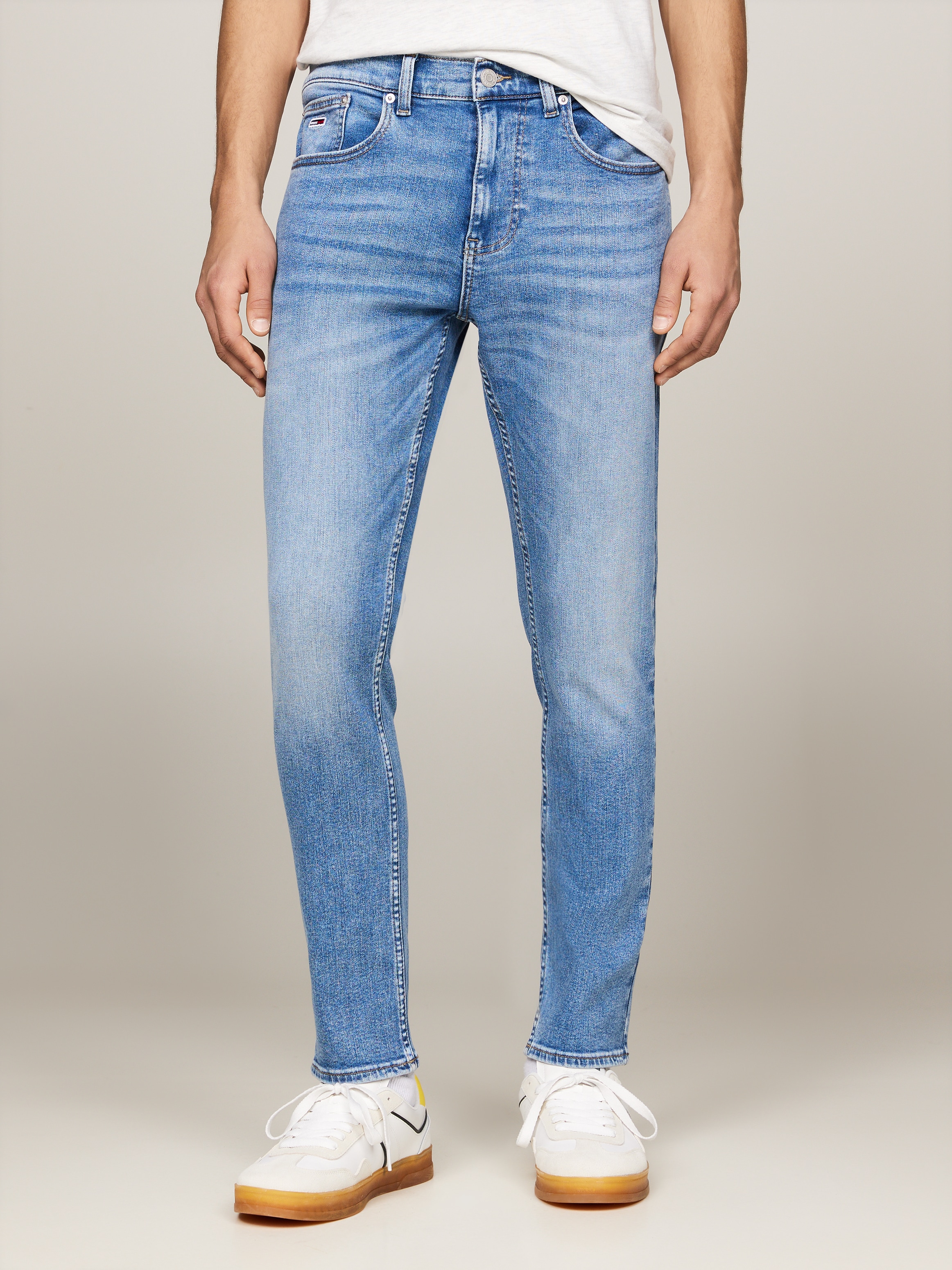 Image of Tommy Jeans Slim-fit-Jeans "Austin Slim Tapered" zum Knöchel hin schmaler werdende Jeans mit mittlerer Leibhöhe