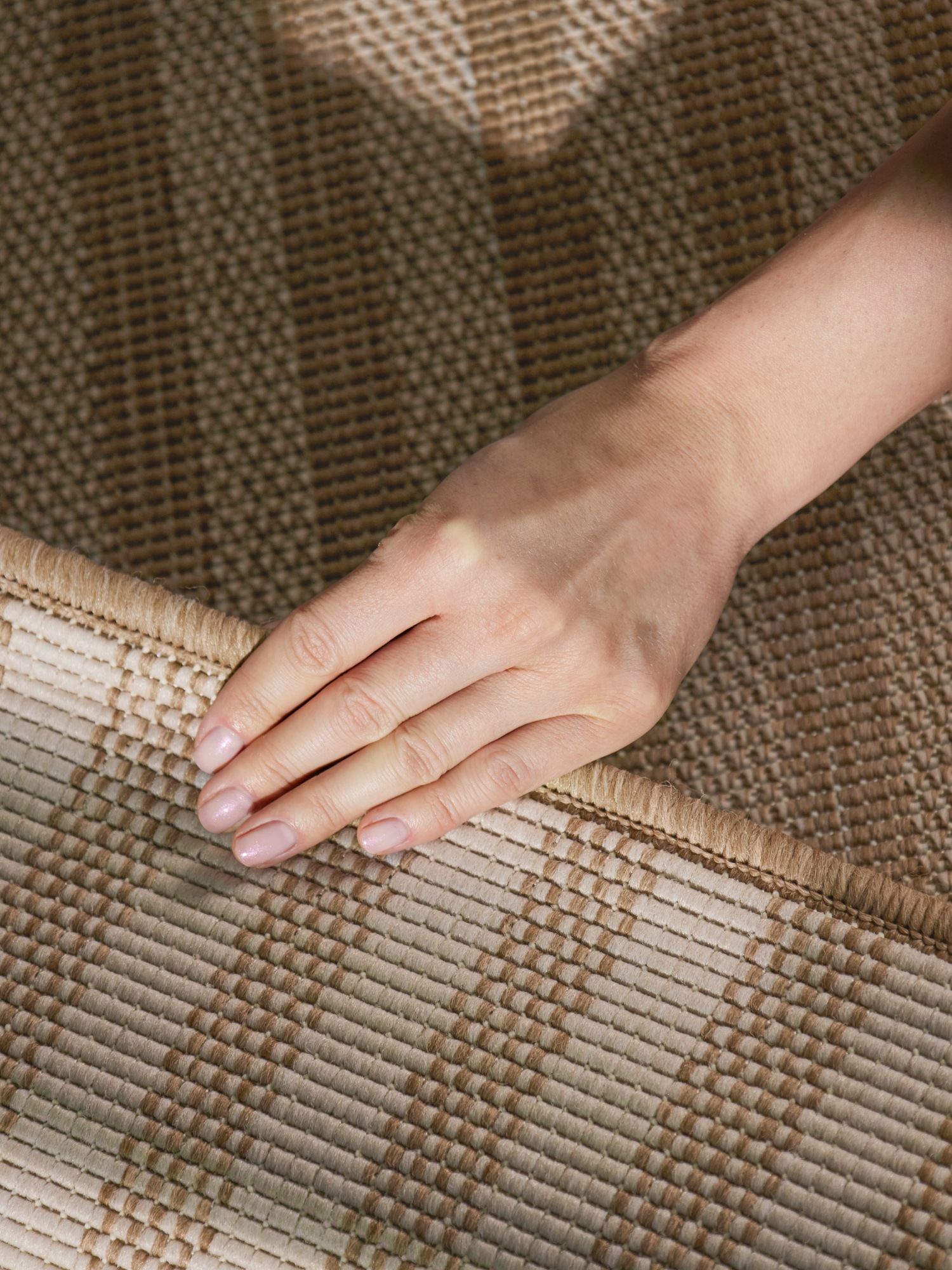 Ted Baker Teppich »Linley , Wendeteppich« rechteckig 8 mm Höhe Designteppich, Wetterfest, Pflegeleicht, Modern, Wohnzimmer, Terrasse