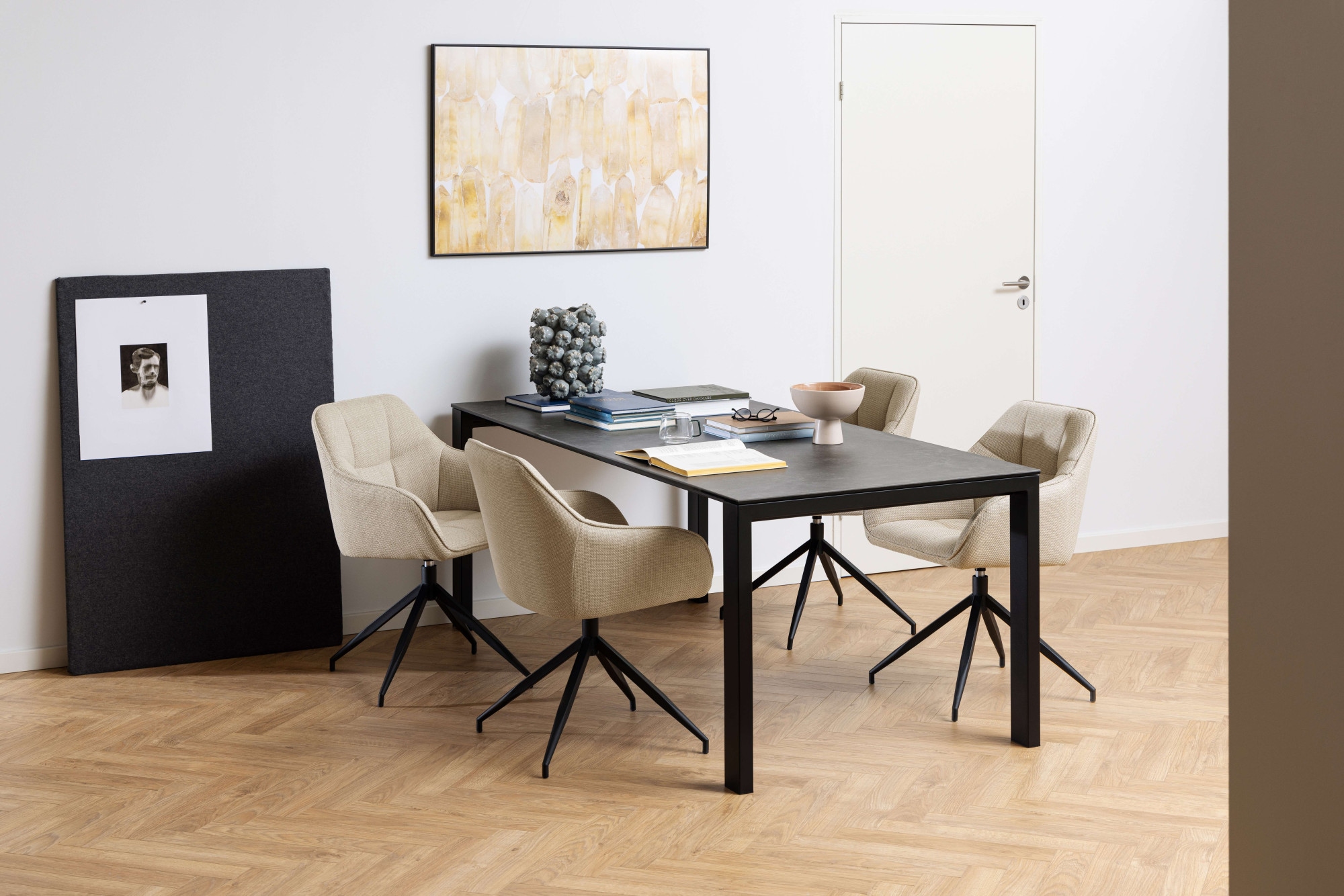 ACTONA GROUP Chaise avec accoudoirs »Brenda Esszimmerstuhl, Polsterstuhl,« () fonction pivotante, accoudoir, tissu, coutures en carré, pieds en métal noirs