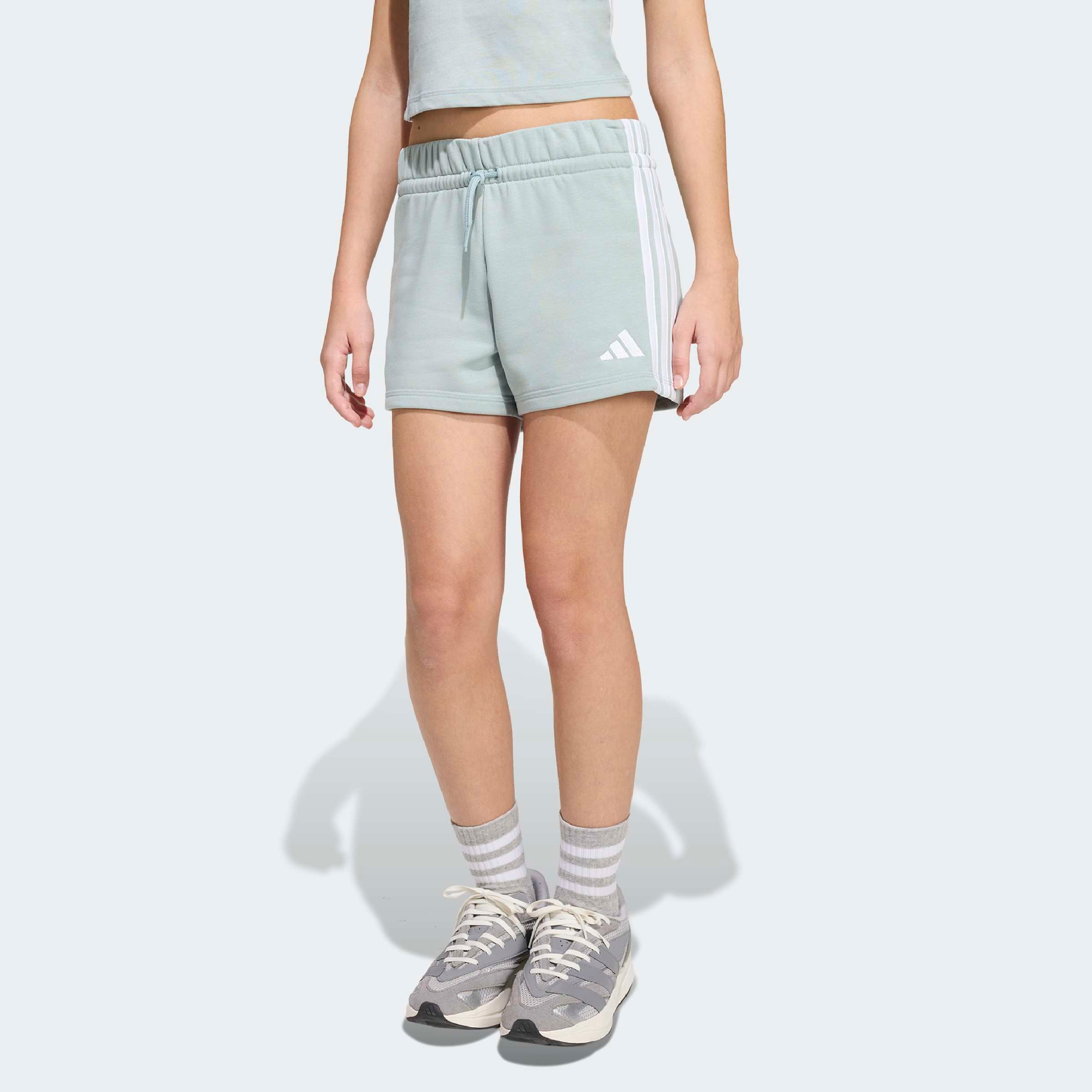 Image of adidas Sportswear Shorts "ESSENTIALS KIDS" für Kinder und Teens, sportlicher Look mit 3-Streifen