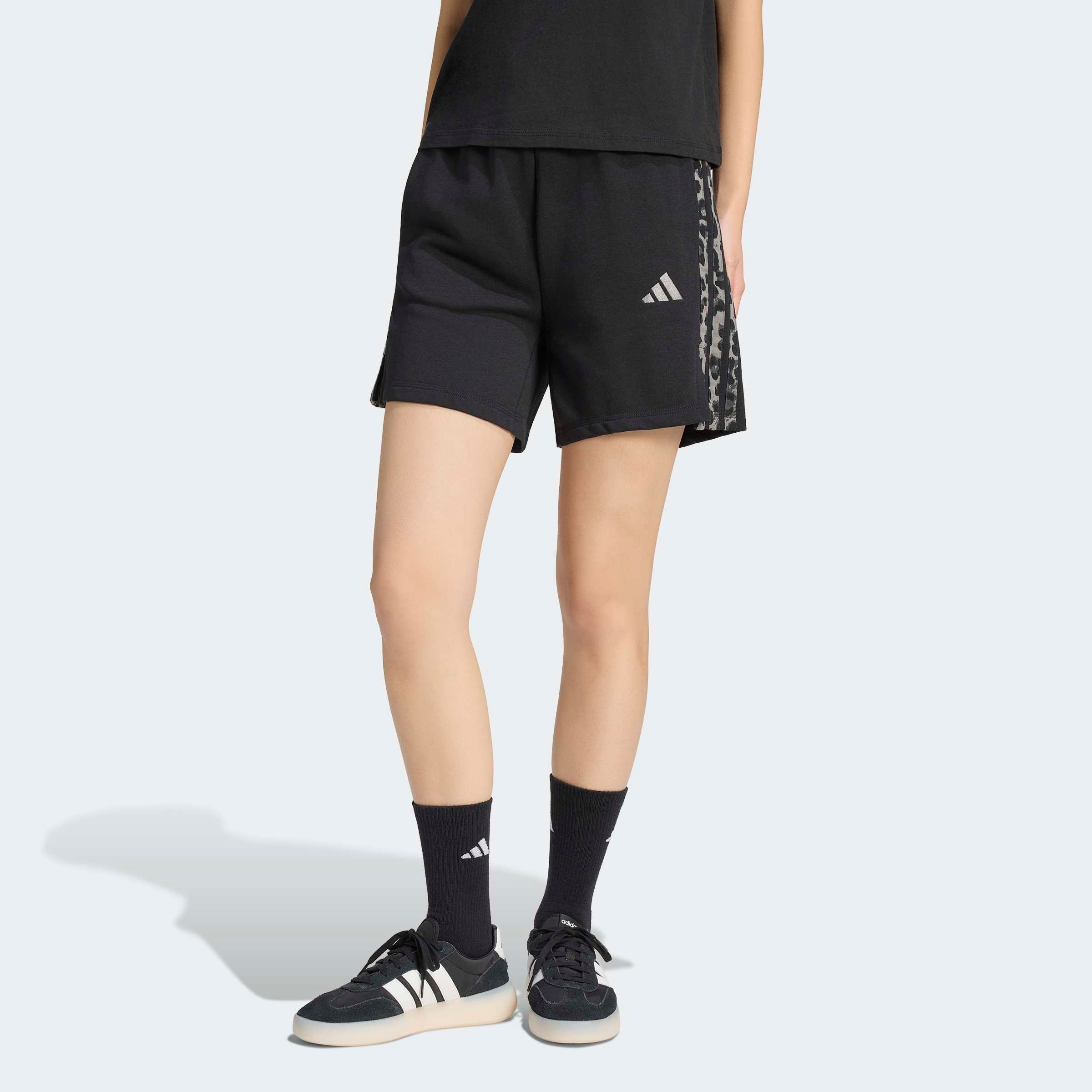 adidas Sportswear Shorts »W AOP 3S SHO«  für Erwachsene, aus Baumwolle, mit Gummizug, enger Schnitt