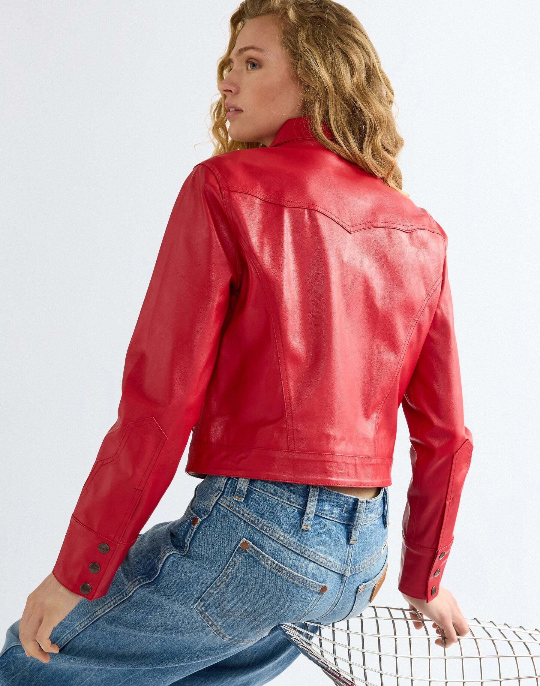 Wrangler Veste en imitation cuir »WRANGLER Kunstlederjacke Slim Seamed«