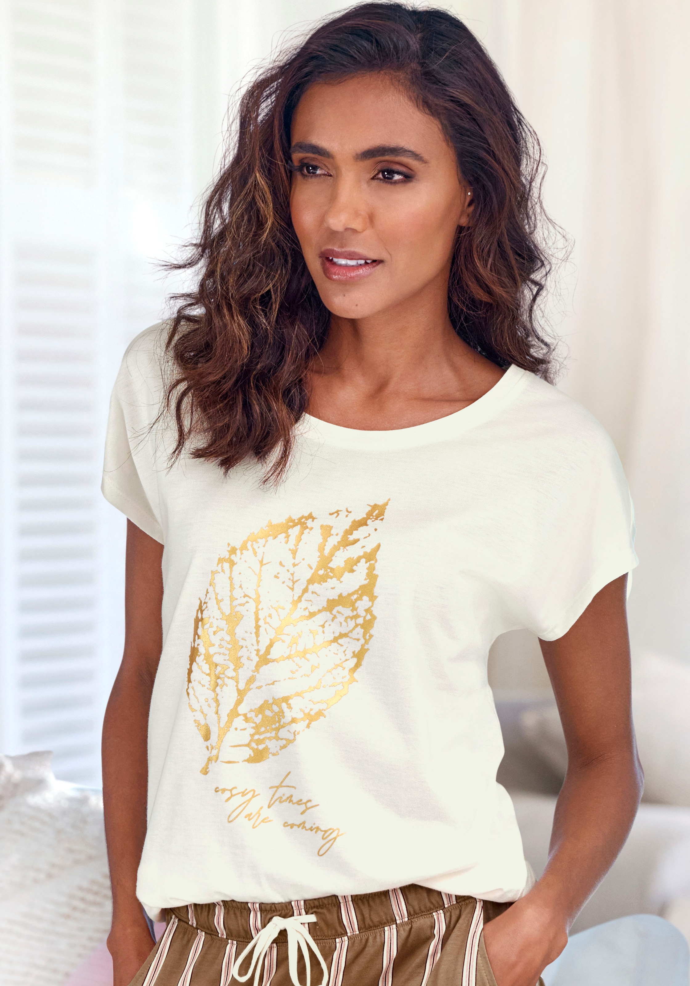 LASCANA Pyjamaoberteil, mit Folienprint