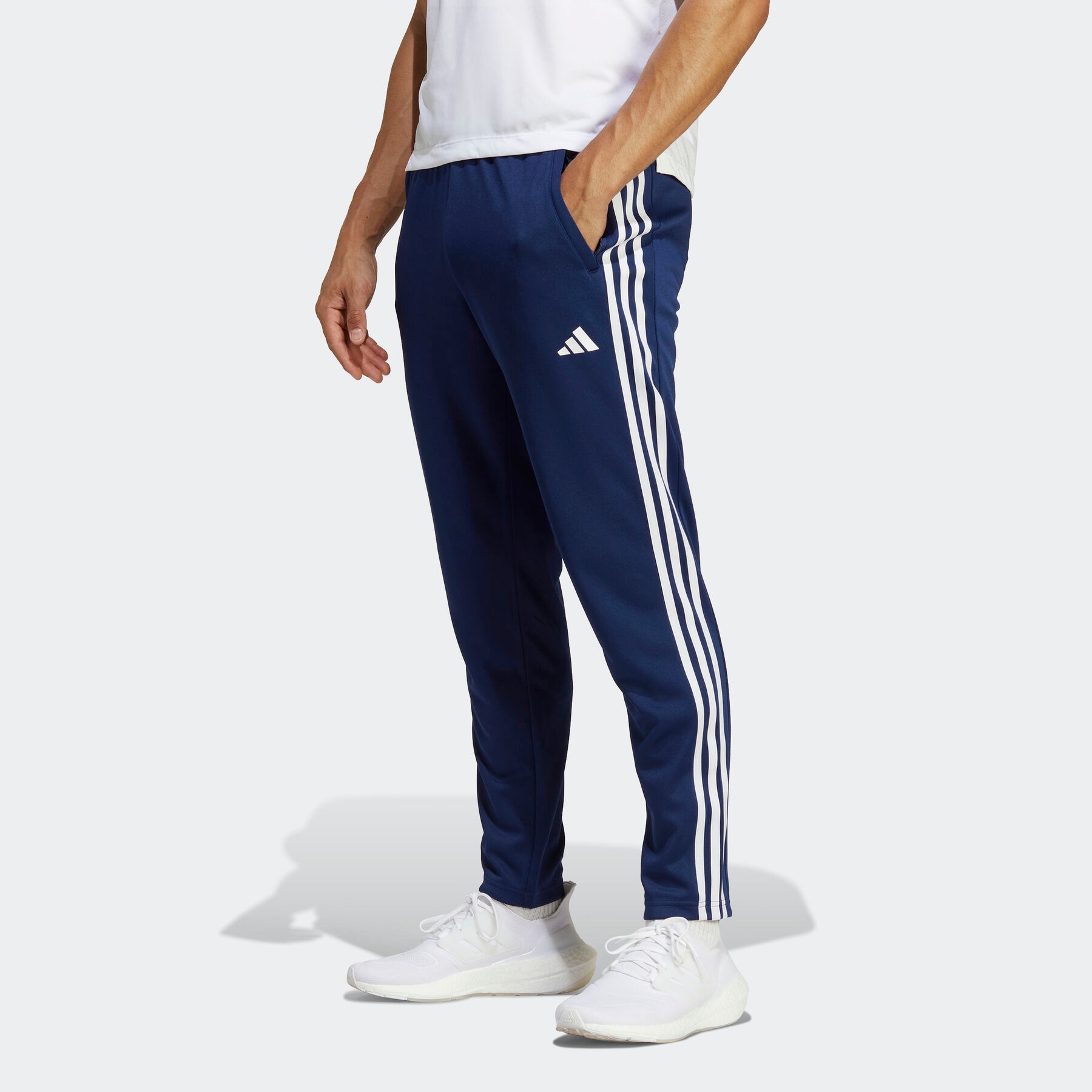 adidas Performance Sporthose TRAIN ESSENTIALS 3STREIFEN 1 tlg. atmungsaktive Trainingshose fur Herren Versandkostenfrei ab 50 CHF kaufen Ackermann.ch