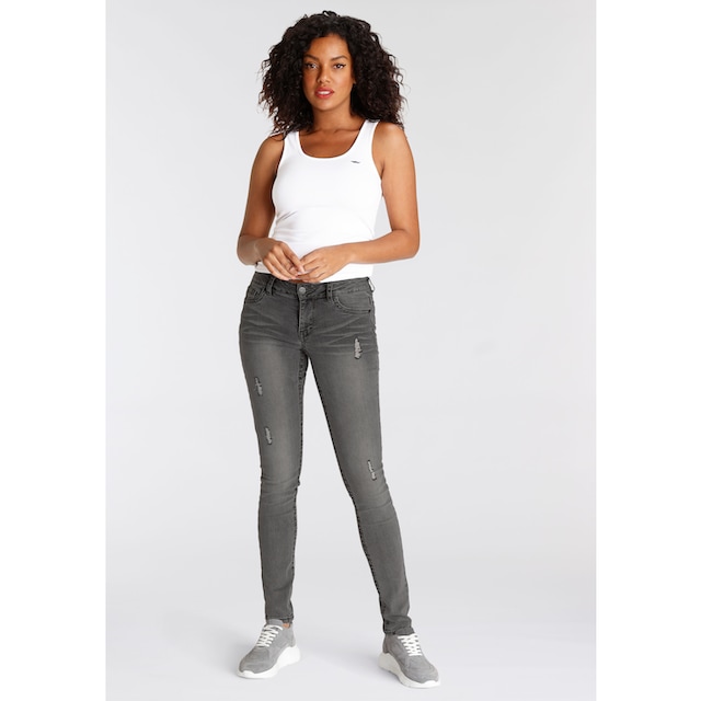 ♕ Arizona Skinny-fit-Jeans »mit Kontrastnähten und Pattentaschen«, Low  Waist versandkostenfrei kaufen