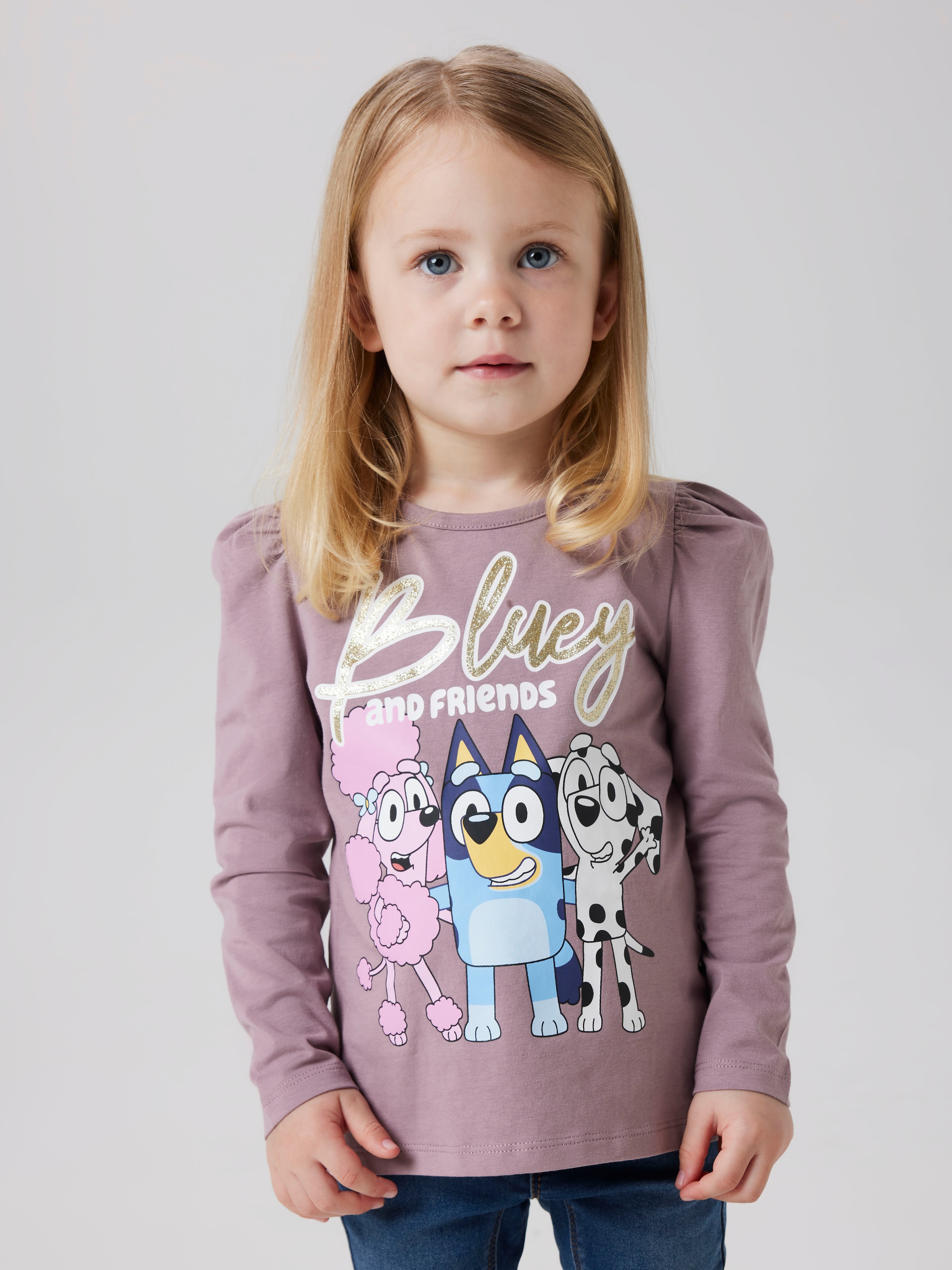 Image of Name It Langarmshirt "NMFARIA BLUEY LS TOP NOOS SKY" mit grossem Frontmotiv