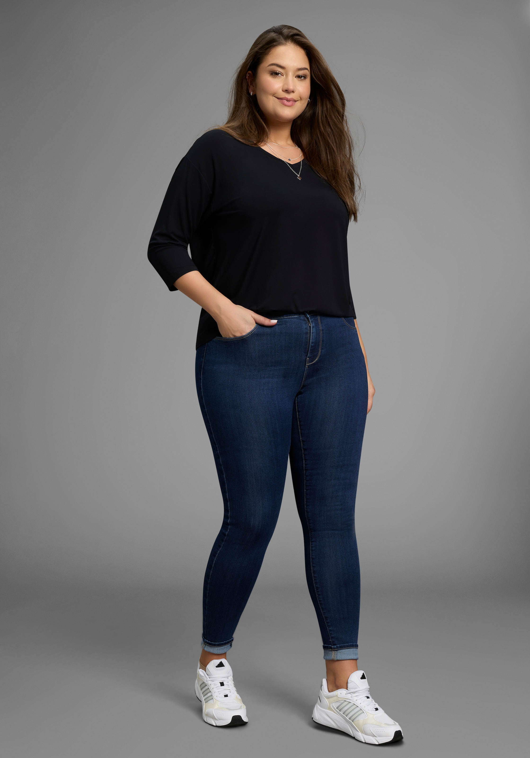 Laura Scott CURVE 3/4-Arm-Shirt, mit V-Ausschnitt und lockerer Passform – GROSSE GRÖSSEN