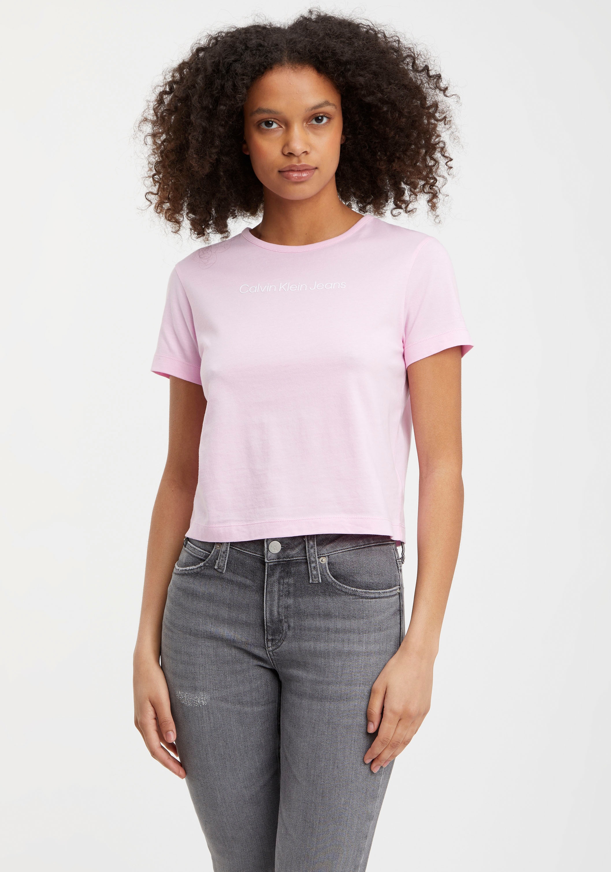 Image of Calvin Klein Jeans Rundhalsshirt »SHRUNKEN INSTITUTIONAL BABY TEE«, mit Calvin Klein Jeans Logo-Schriftzug bei Ackermann Versand Schweiz