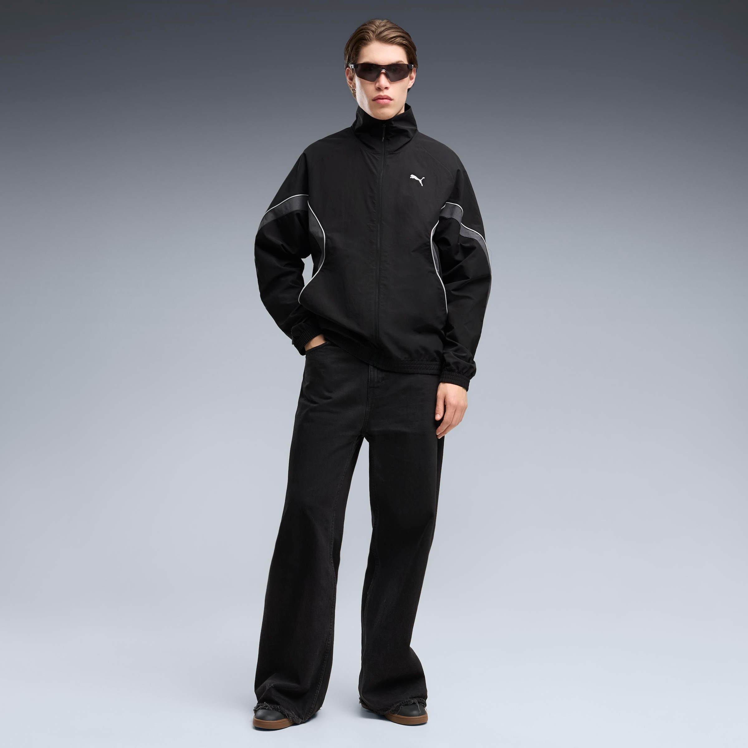PUMA Veste d'entraînement »SPORT RELAXED WOVEN TRACK JACKET« sans capuche avec col montant, aspect imprimé, coupe décontractée, longueur normale
