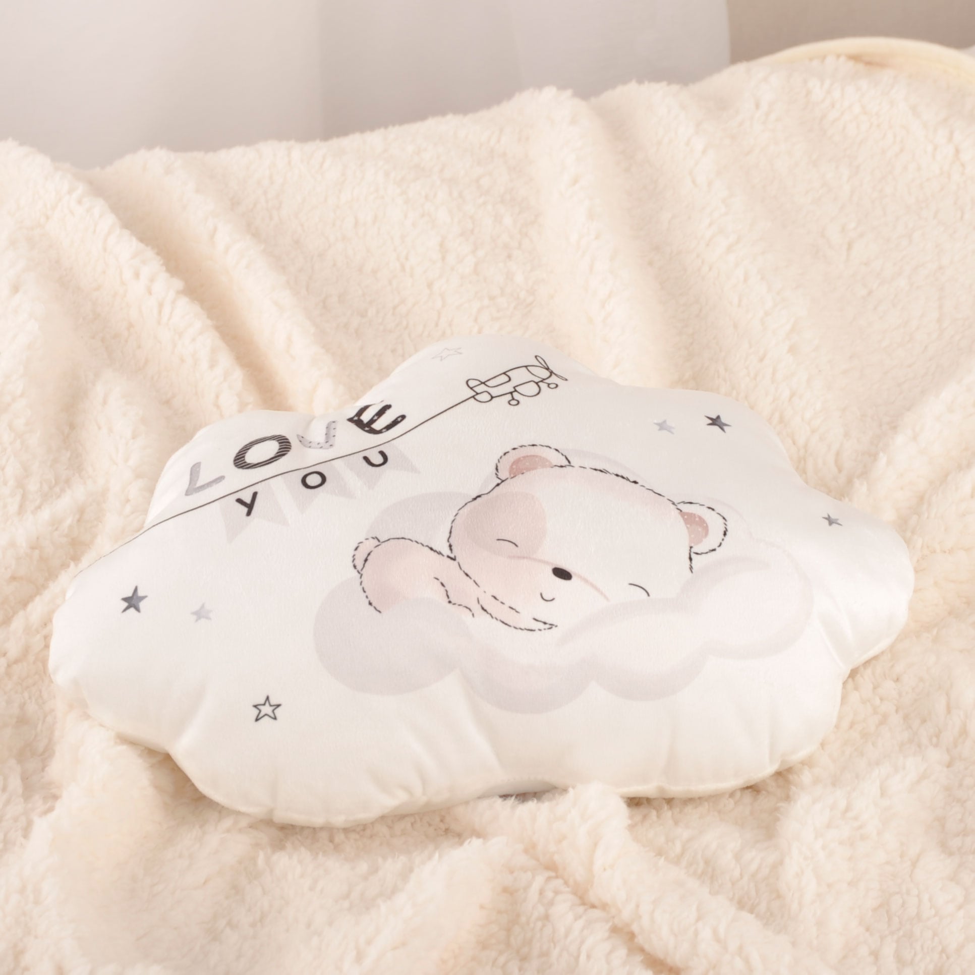 Baby Best Coussin décoratif »BabyBest Sleeping little bear« imprimé en couleurs vives
