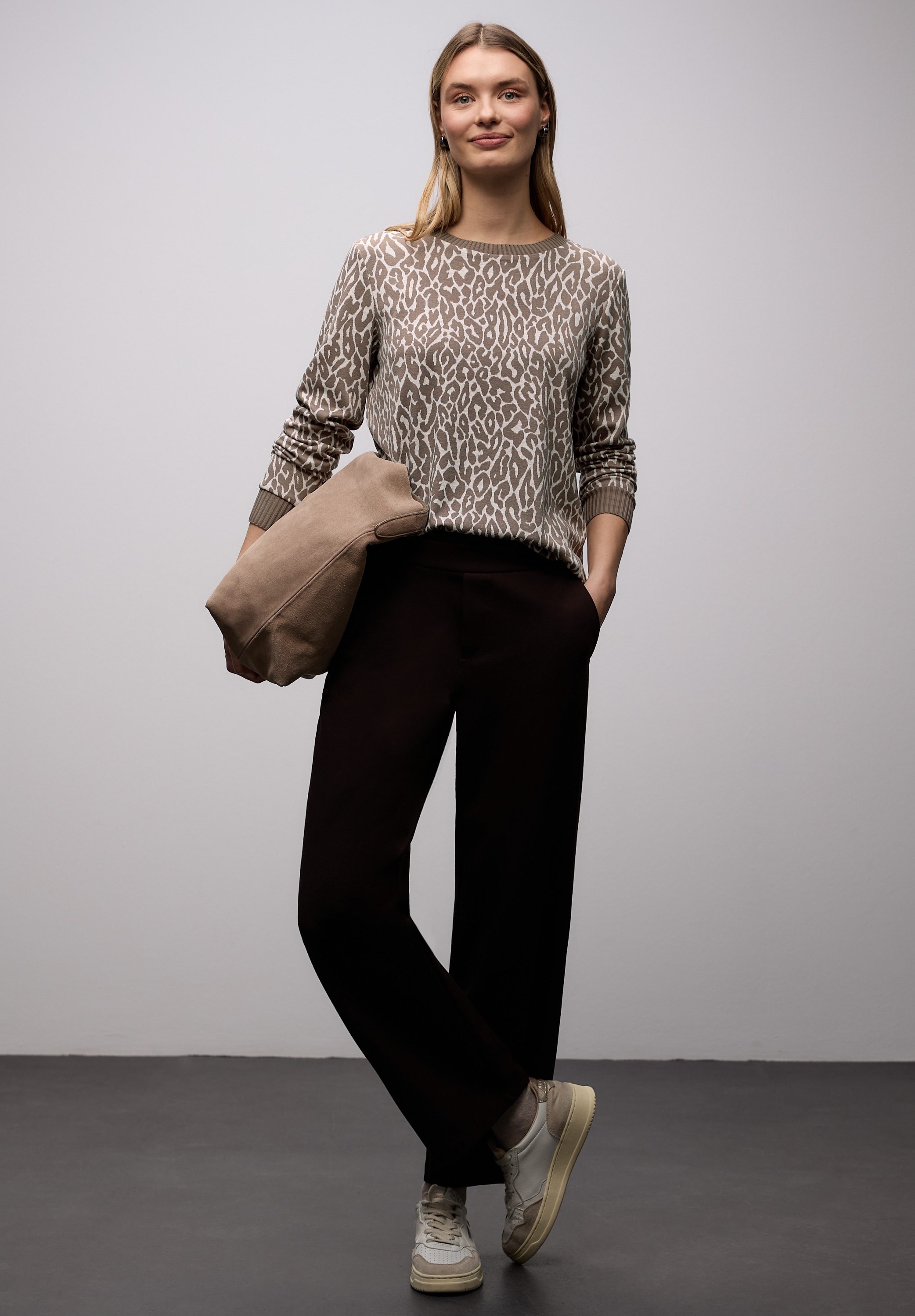 STREET ONE Langarmshirt im Leo-Jaquard-Look