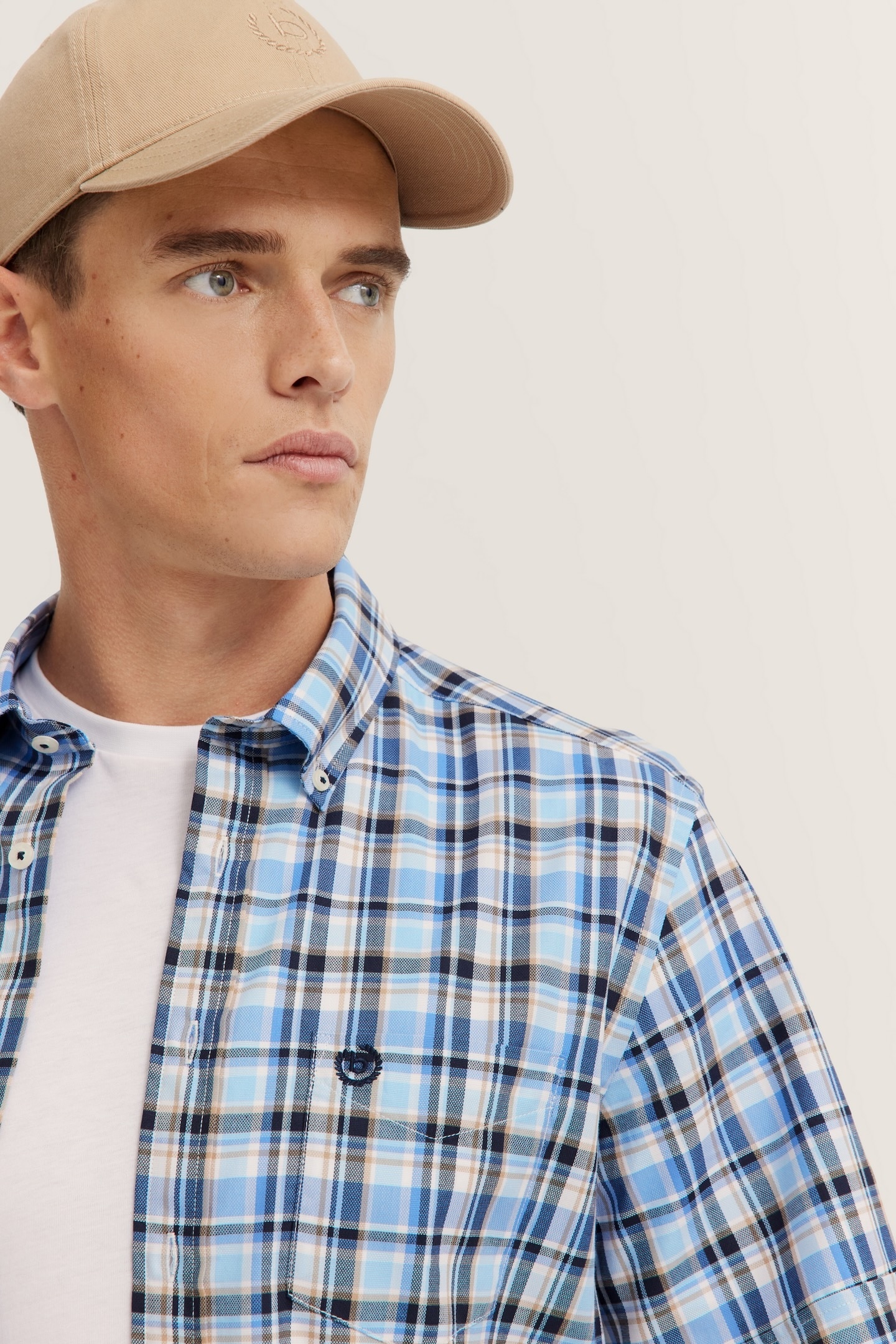 bugatti Kurzarmhemd mit Karo-Muster