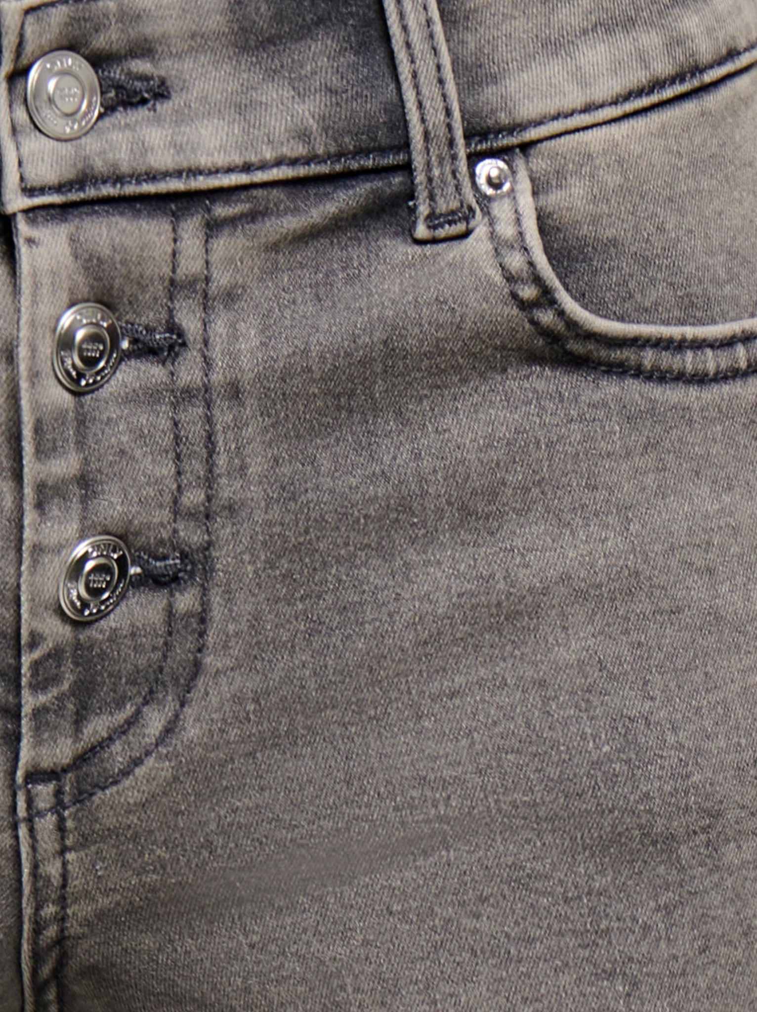 ONLY Short en jean »ONLJESSIE MID VIS BUT SHORTS DNM« mélange de coton