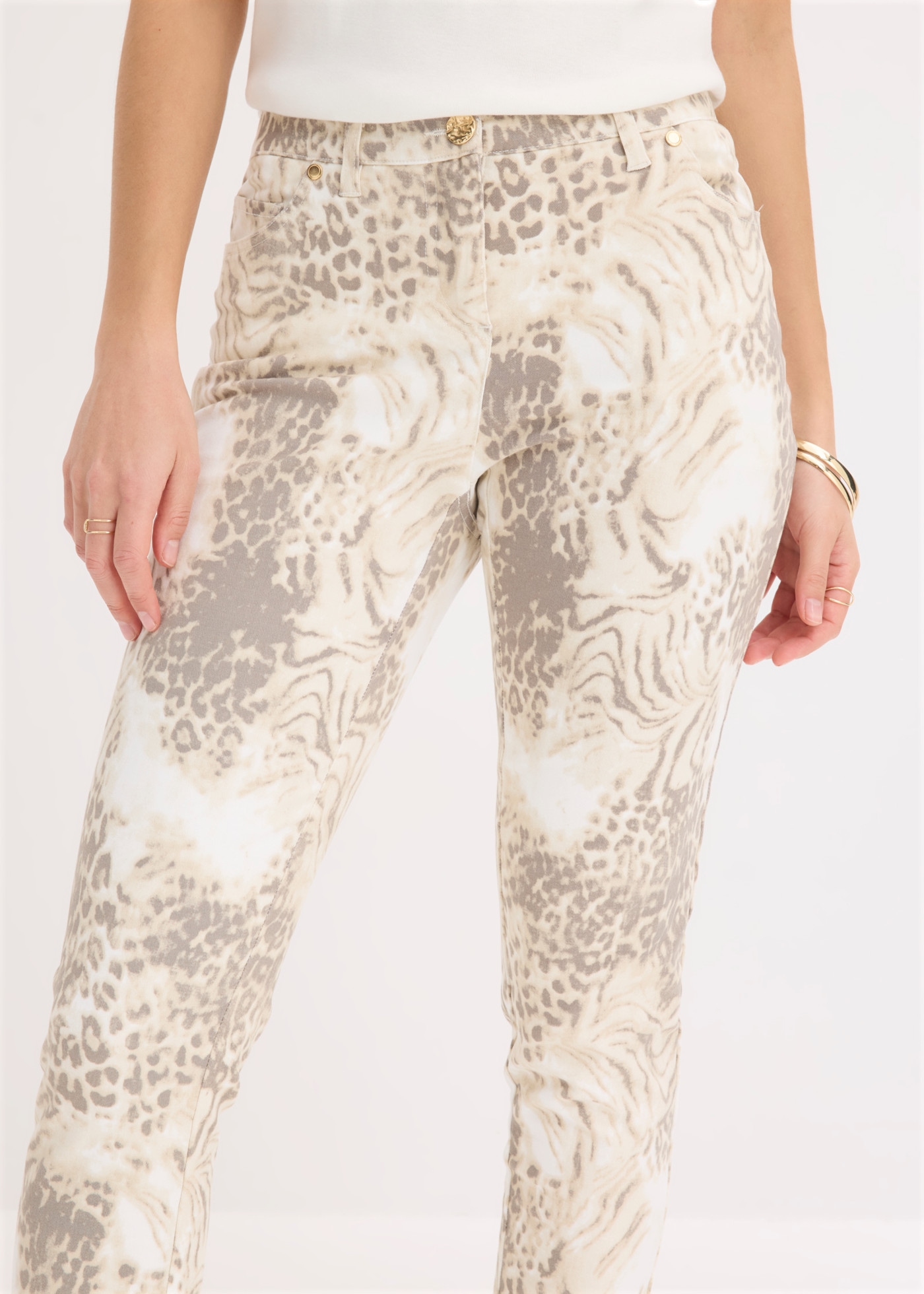 bonprix Pantalon 7/8  Slim Fit Passform, 7/8-Länge, Five-Pocket-Design, mit Gürtelschlaufen