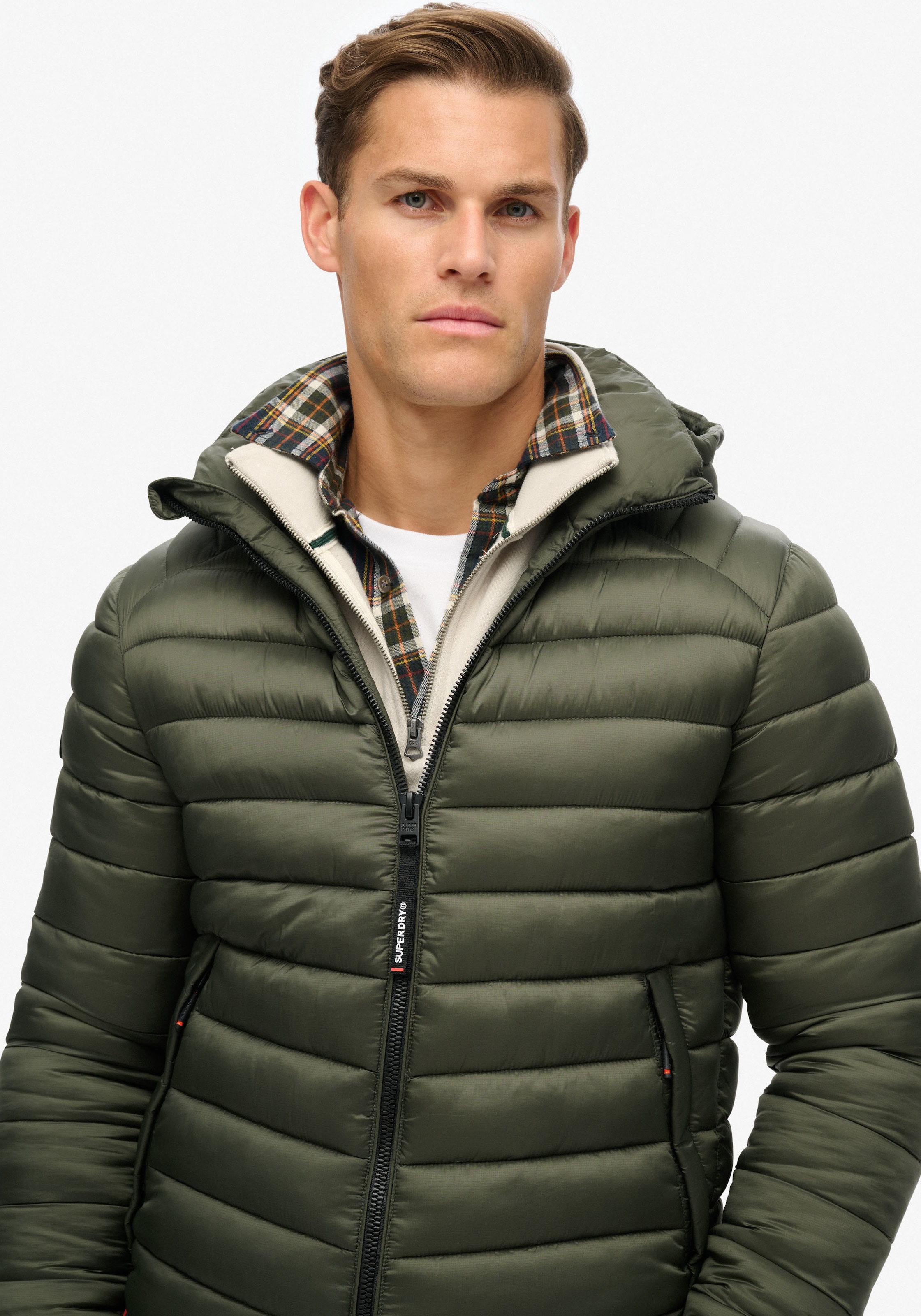 Superdry Steppjacke »HOODED FUJI SPORT PADDED JKT«, mit Kapuze