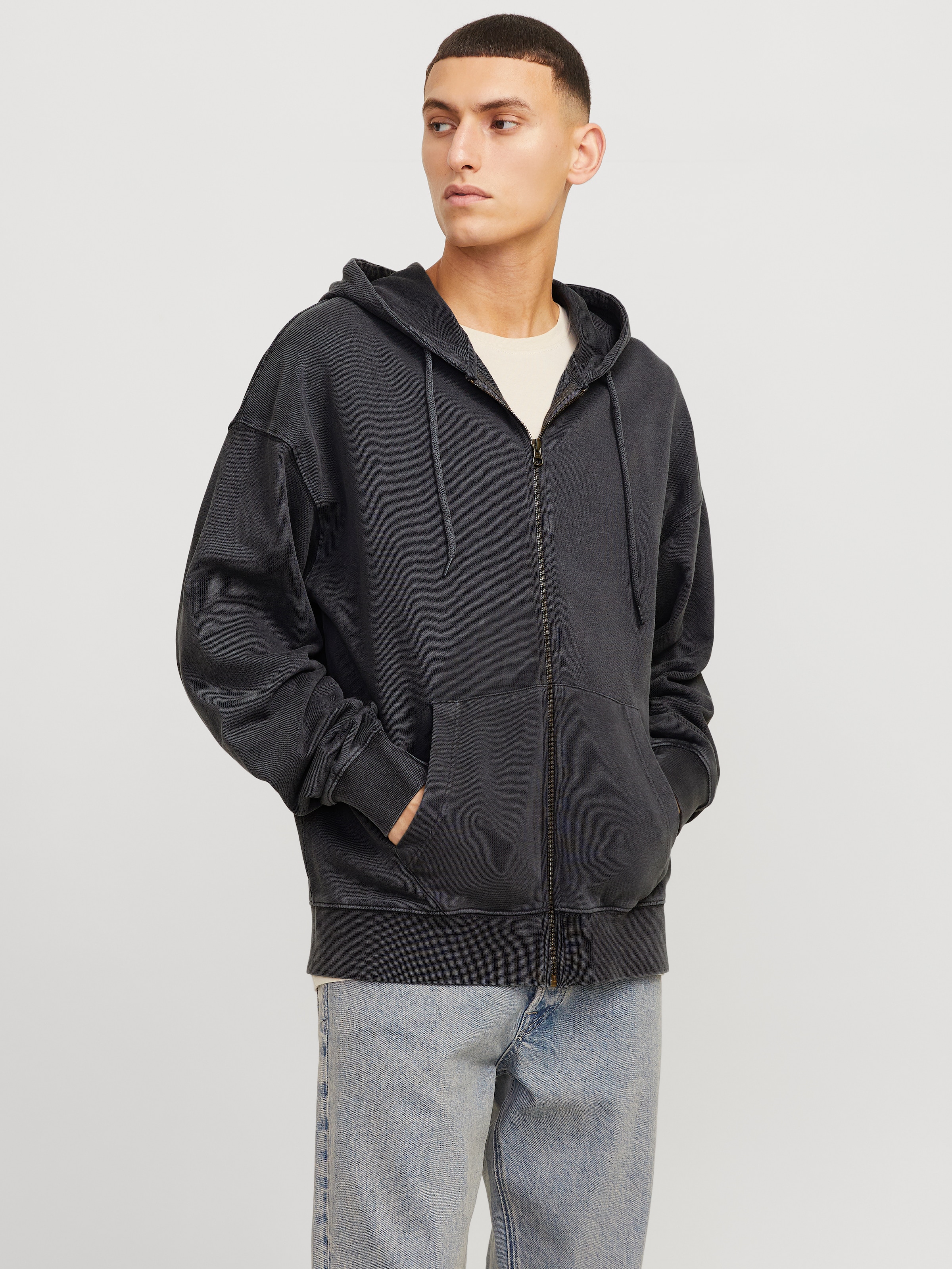 Image of Jack & Jones Kapuzensweatjacke "JJECHARGE Hoodie mit Kapuze, Kordelzug und Taschen" unifarben, modisch, loose fit, Baumwolle, Kapuze