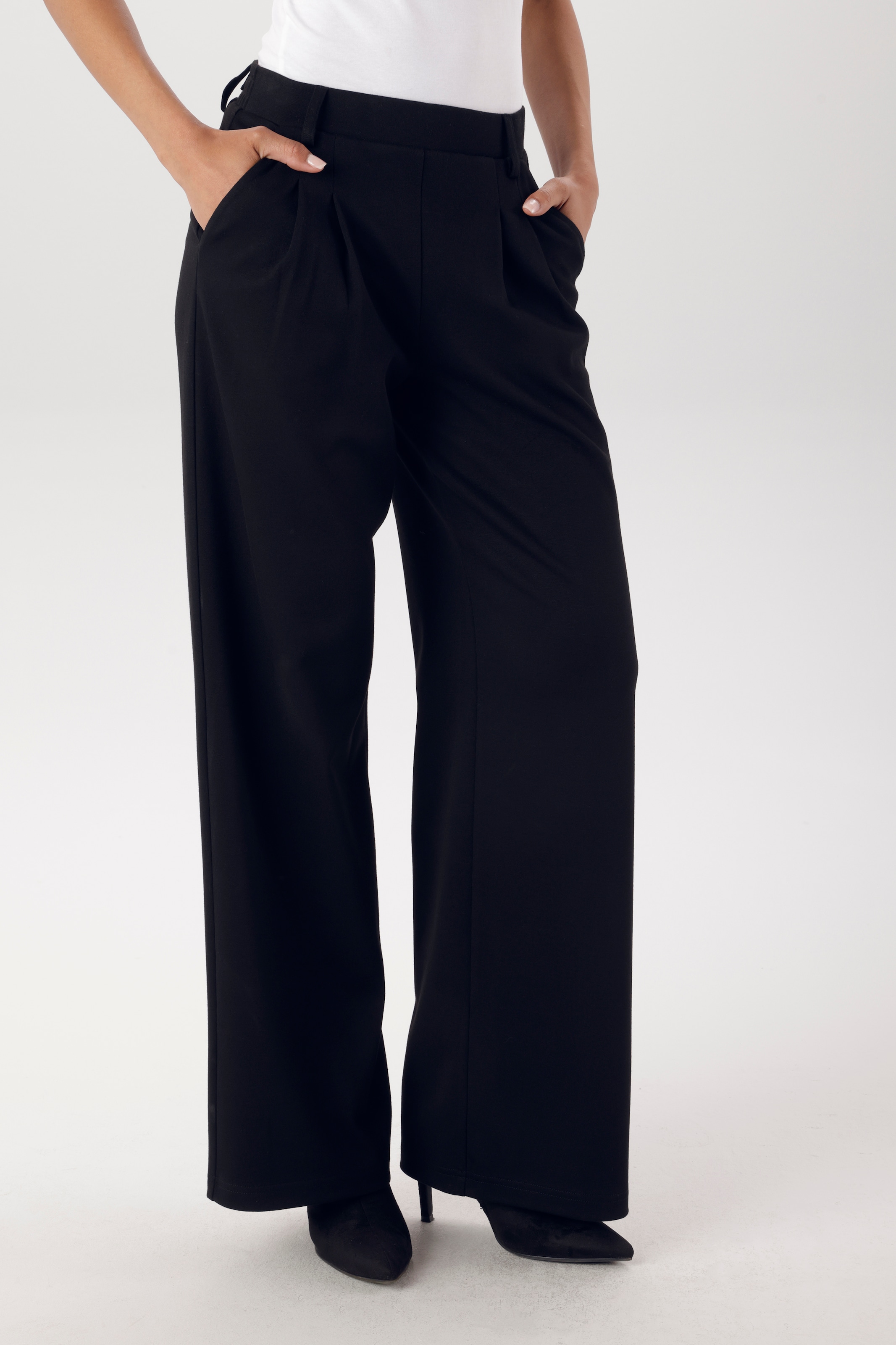 Image of Aniston SELECTED Schlupfhose mit Bundfalten und zwei Eingriffstaschen - NEUE KOLLEKTION