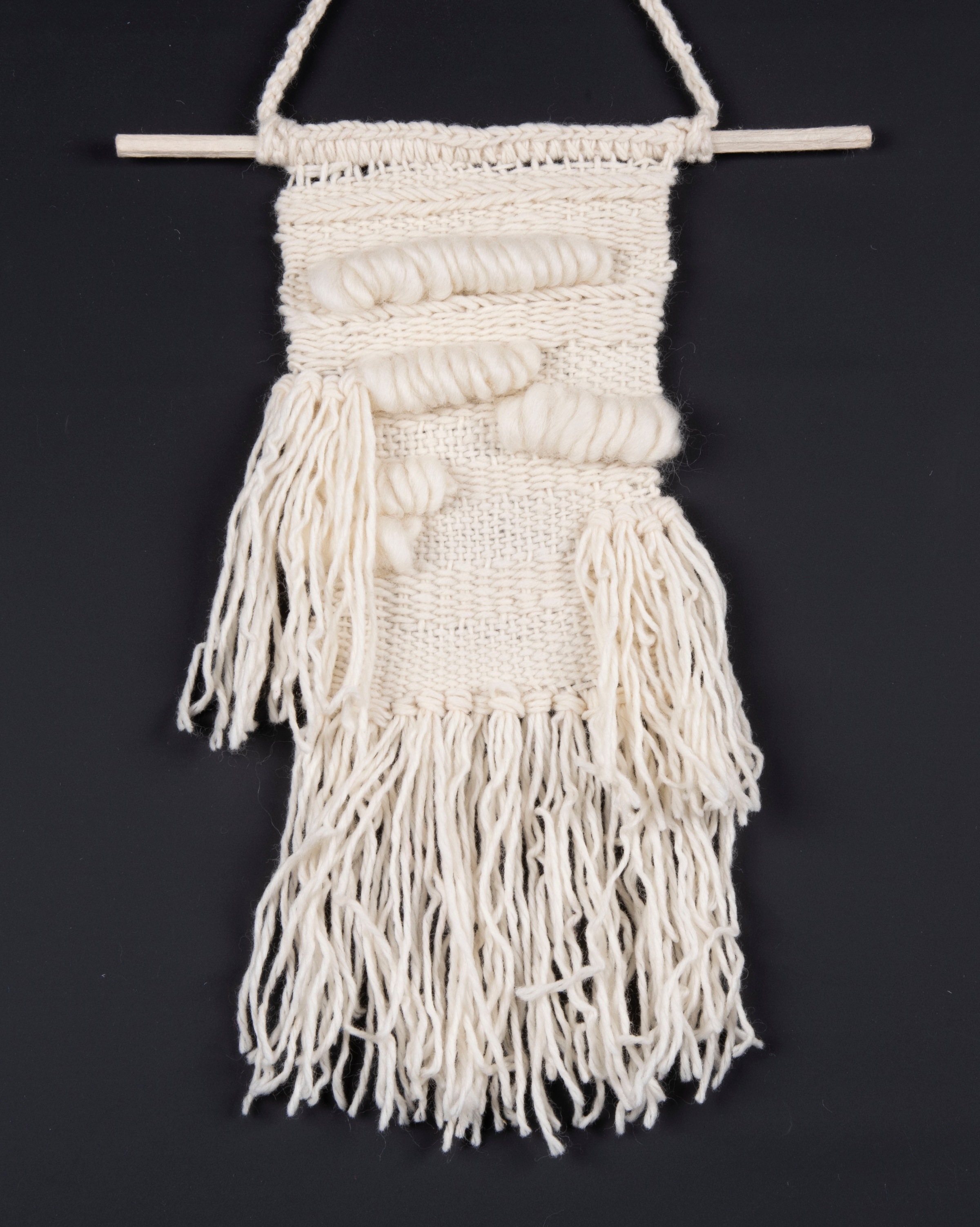 Image of THEKO Wanddekoobjekt »Wallart KnotLove«, Wandteppich, Wanddeko, reine Wolle, handgefertigt, im Boho-Stil, ideal im Wohnzimmer & Schlafzimmer bei Ackermann Versand Schweiz