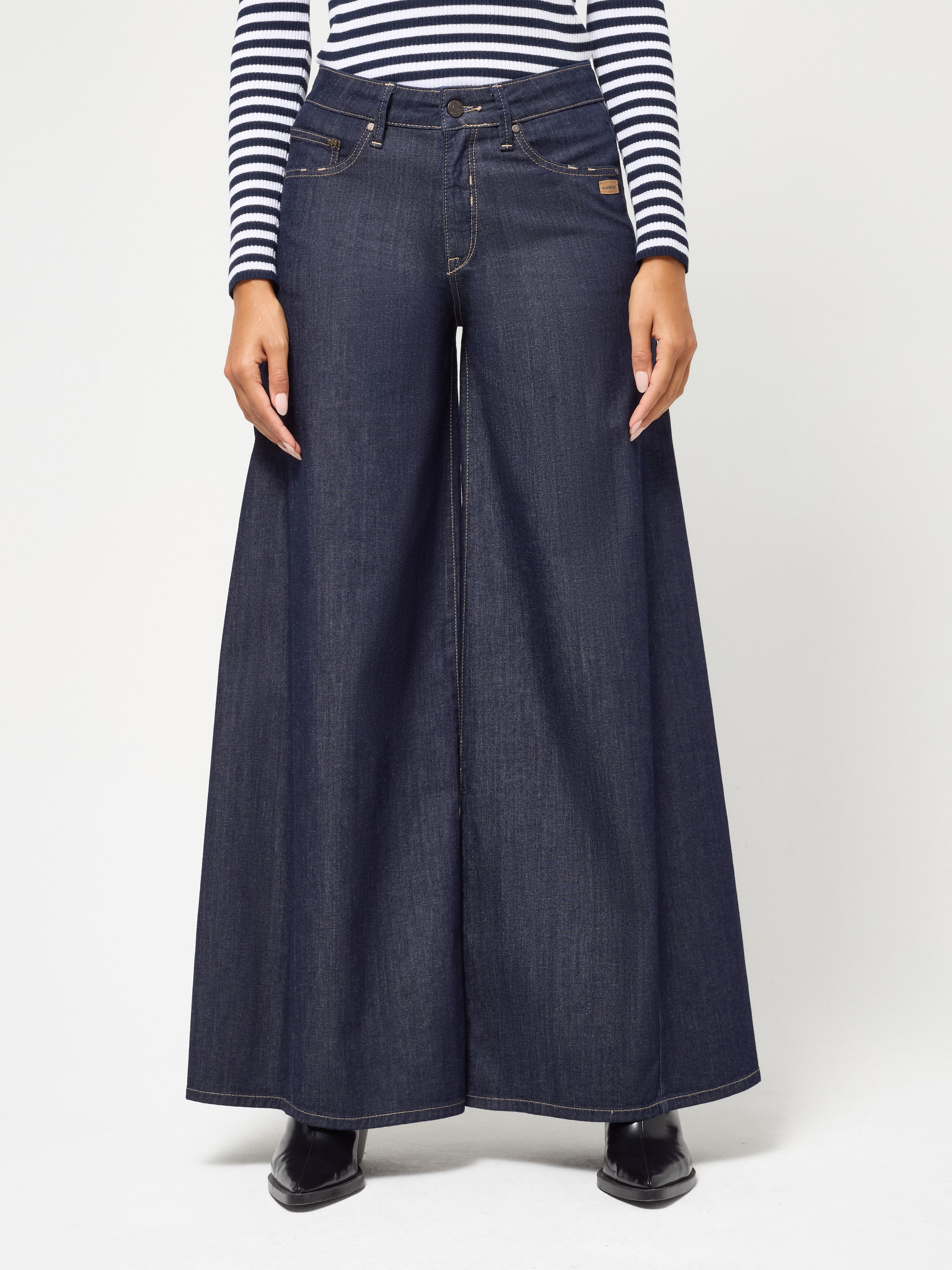 Image of GANG Weite Jeans "94CARLOTTA PALAZZO" mit eingesetztem Keil für extra Weite