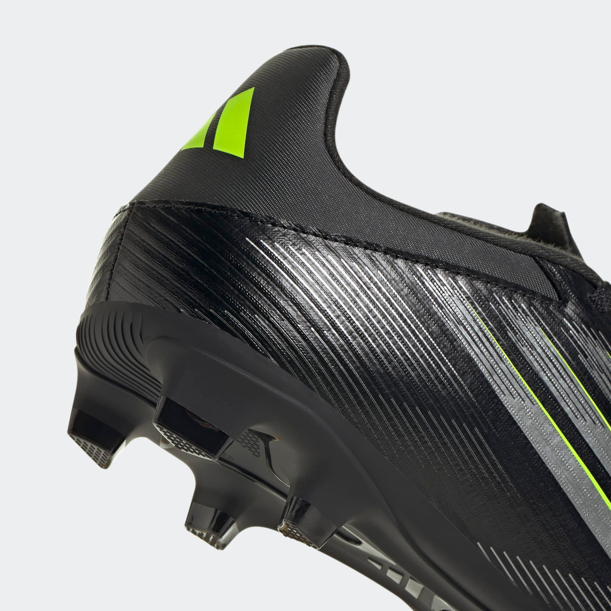 adidas Performance Fussballschuh »F50 CLUB KUNSTRASEN NEUERER GENERATION, HART- UND ASCHENPLÄTZE E«, geeignet für Rasen- und Kunstrasenplätze