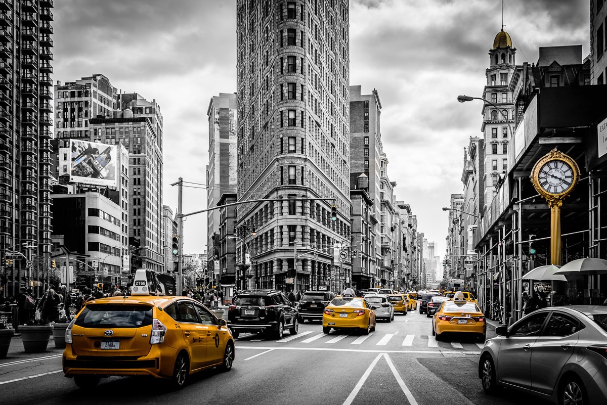 Image of Papermoon Fototapete "Gelbe Taxis"