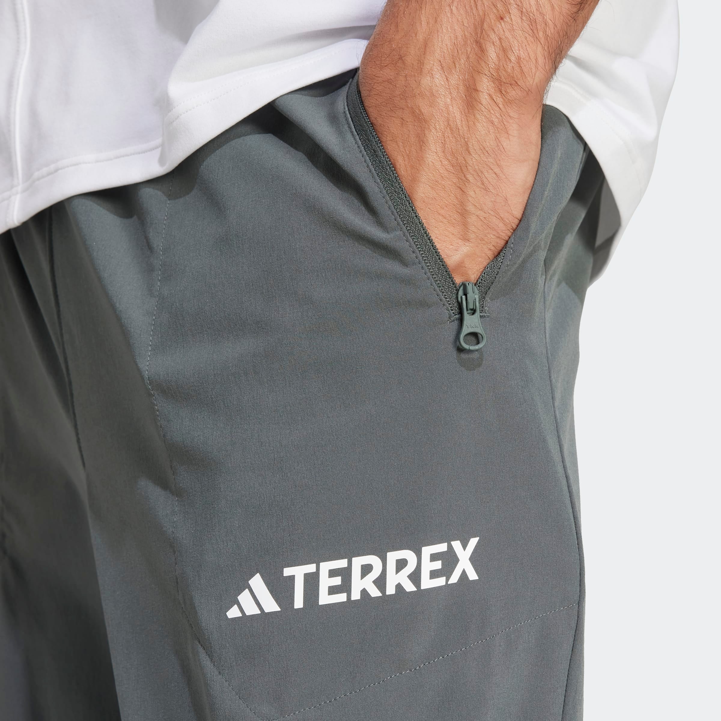 adidas TERREX Outdoorhose »MT ESS PANTS«, (1 tlg.)