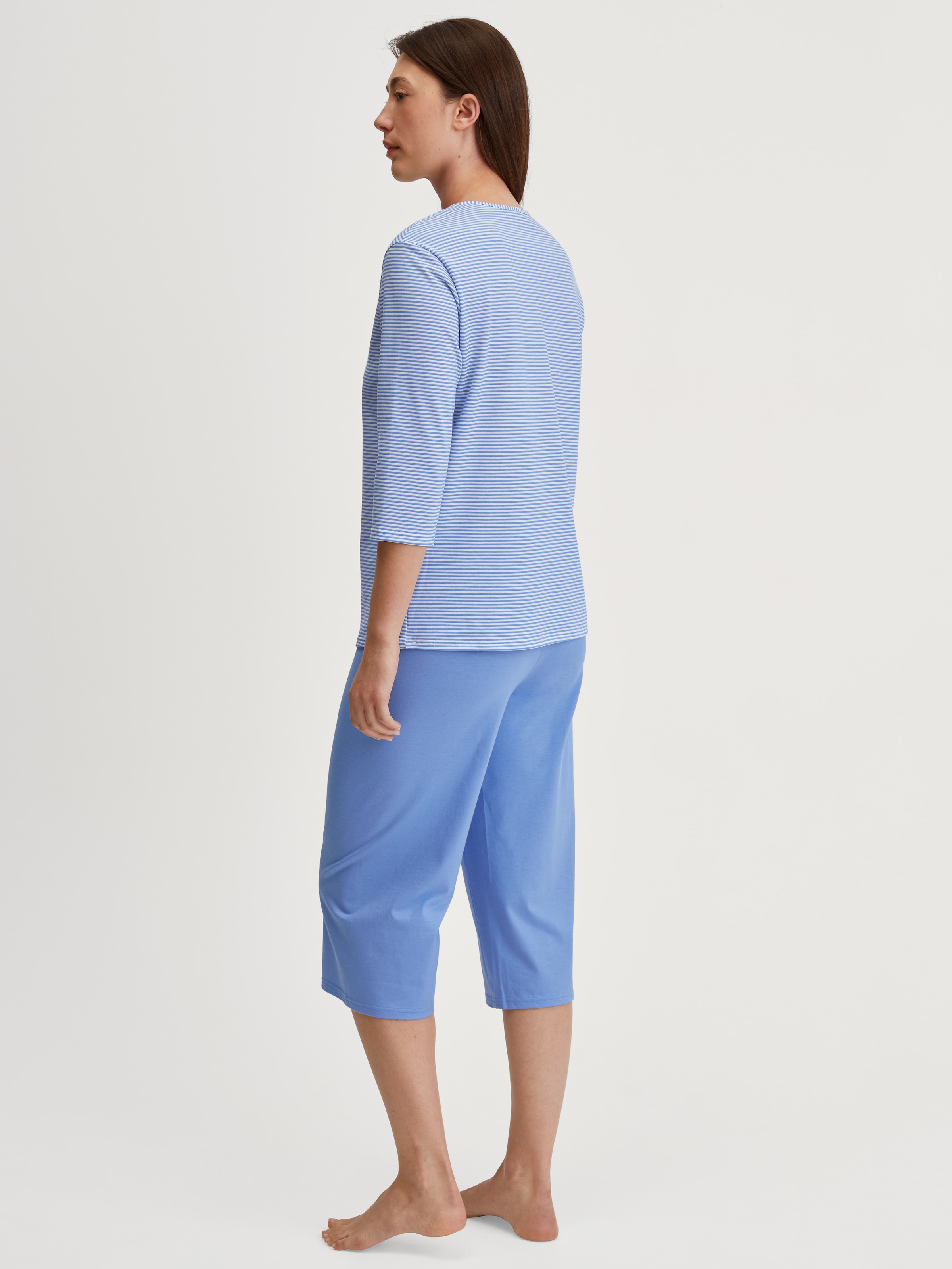 CALIDA Capri-Pyjama »Lovely Nights«, (2 tlg.), Rundhalsausschnitt, Baumwolle, atmungsaktiv, 3/4-Länge
