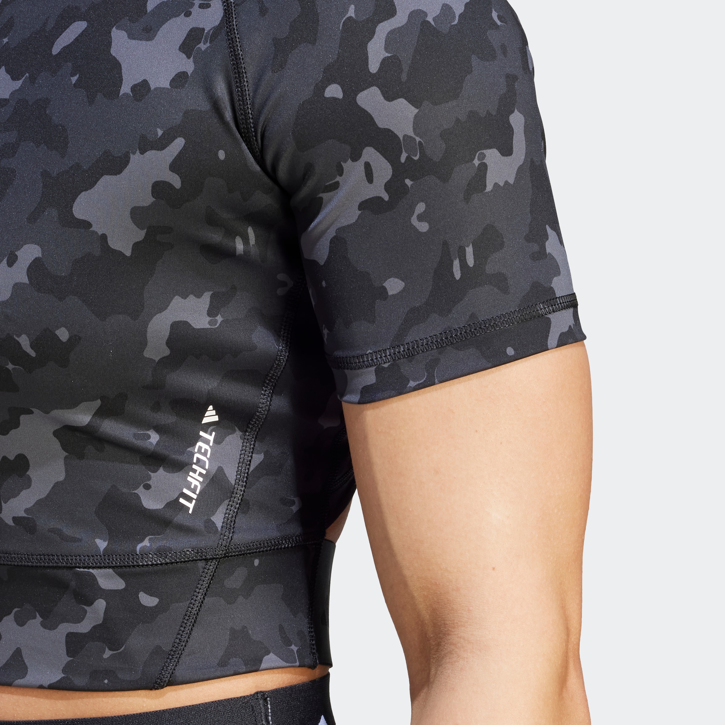 adidas Performance T-Shirt »TECHFIT CAMO PRINT CROP TRAINING«