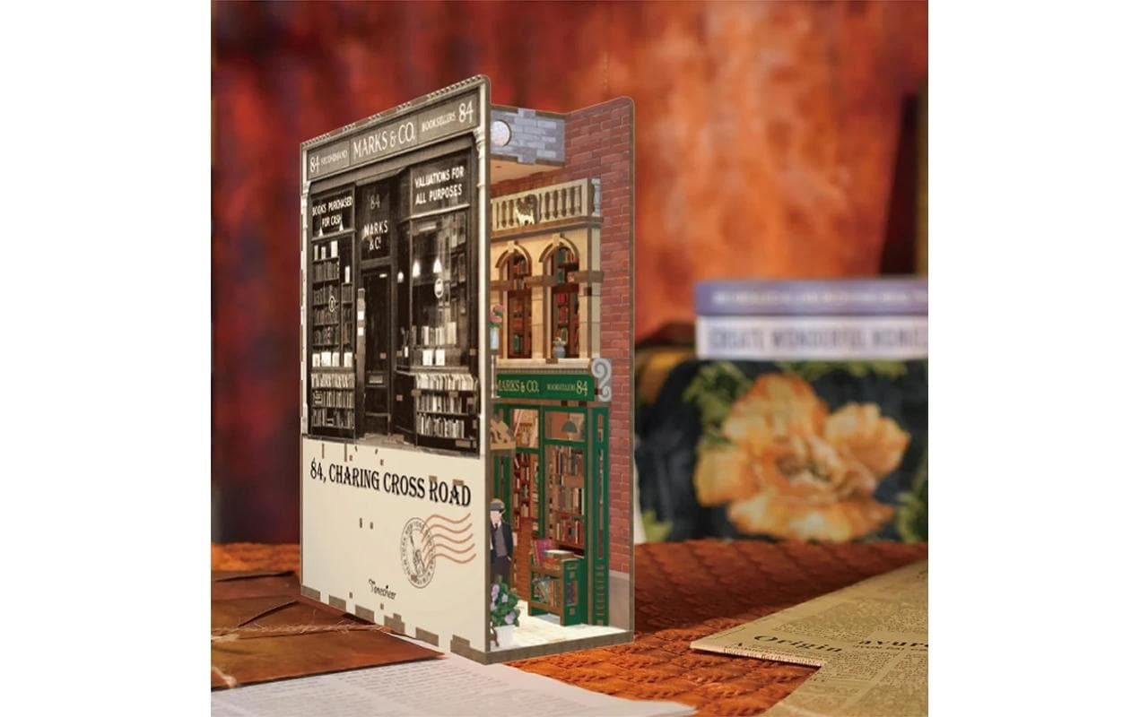  Modellbausatz »Tonecheer Book Nook 84 Charing Cross Road« 178 Stk. tlg.