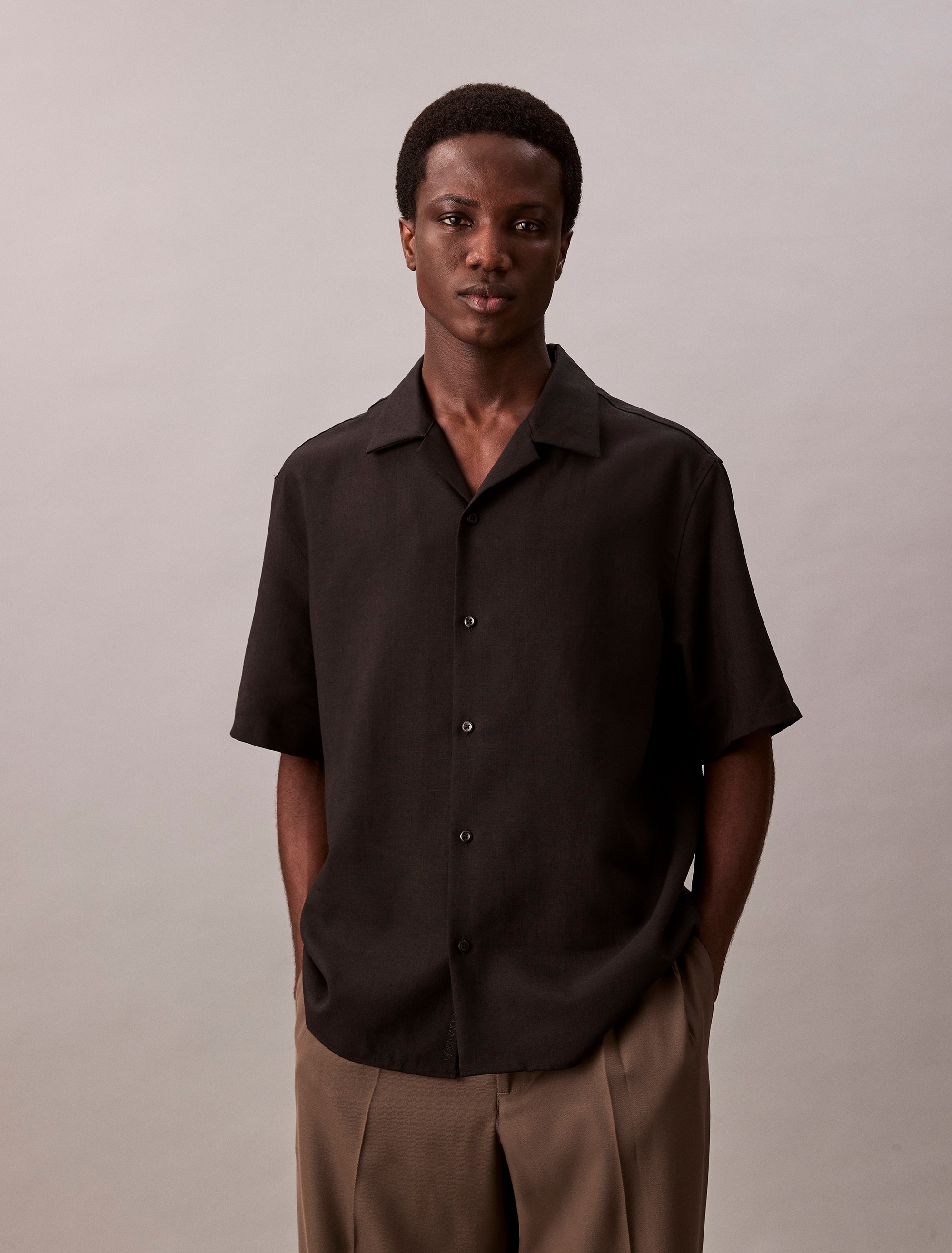Image of Calvin Klein Jeans Kurzarmhemd "SS TRVLR LNN CMP ESY" Mit Rundhalsausschnitt