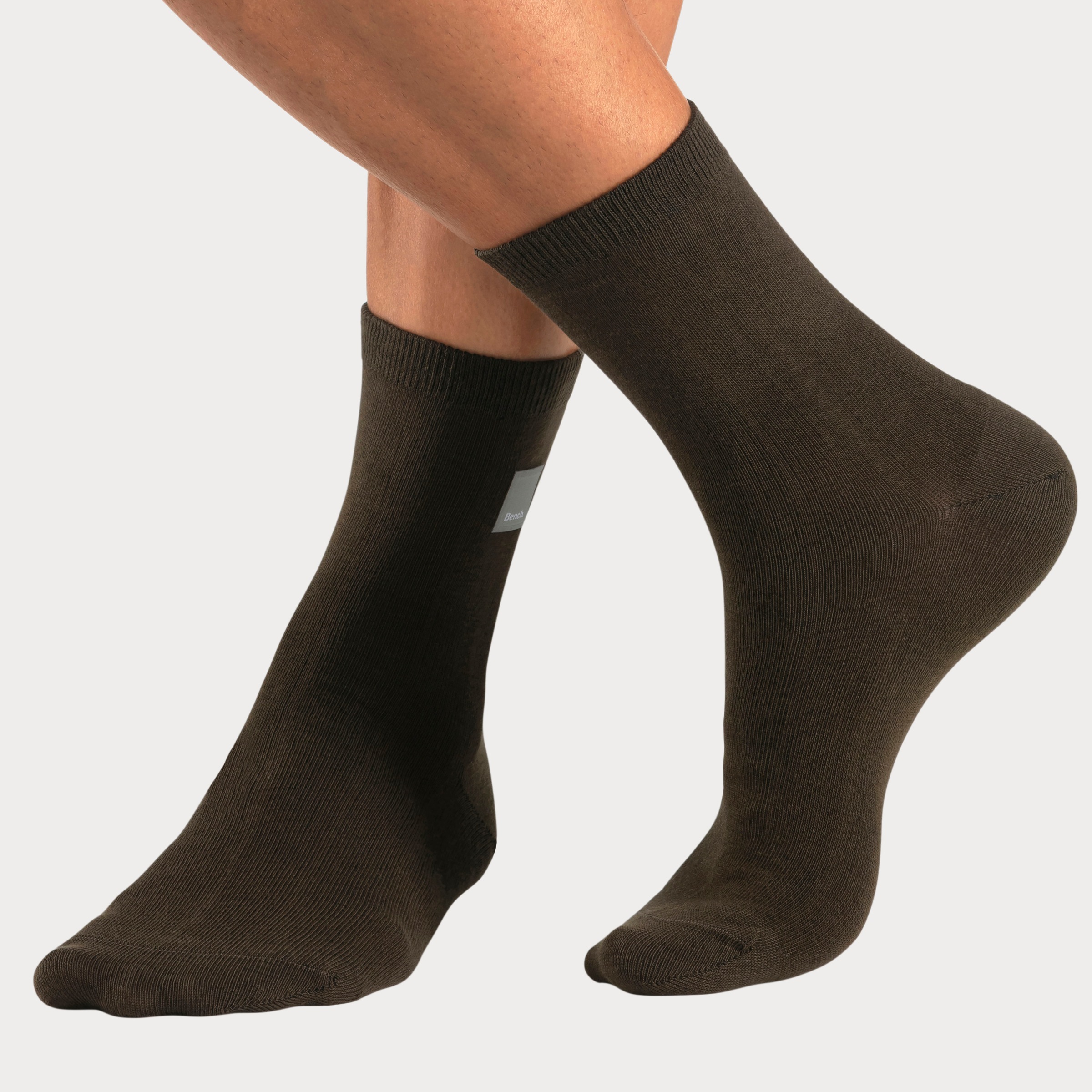 Bench. Basicsocken, (Packung, 4 Paar), mit Weblabel