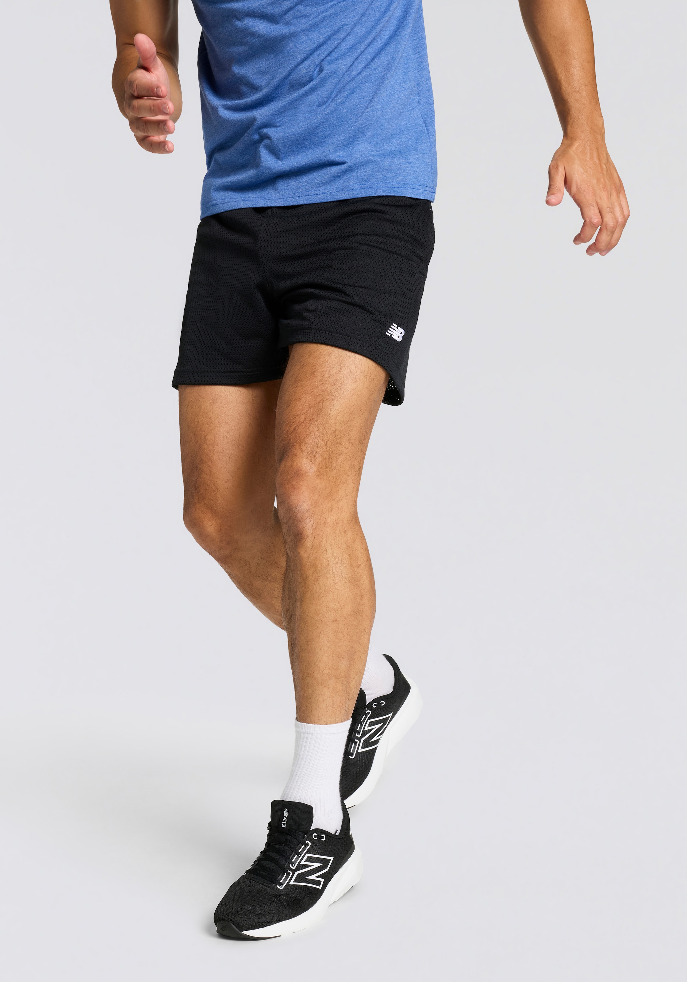 Image of New Balance Shorts "Sport Essentials Mesh Short 5"" aus Polyester, atmungsaktiv